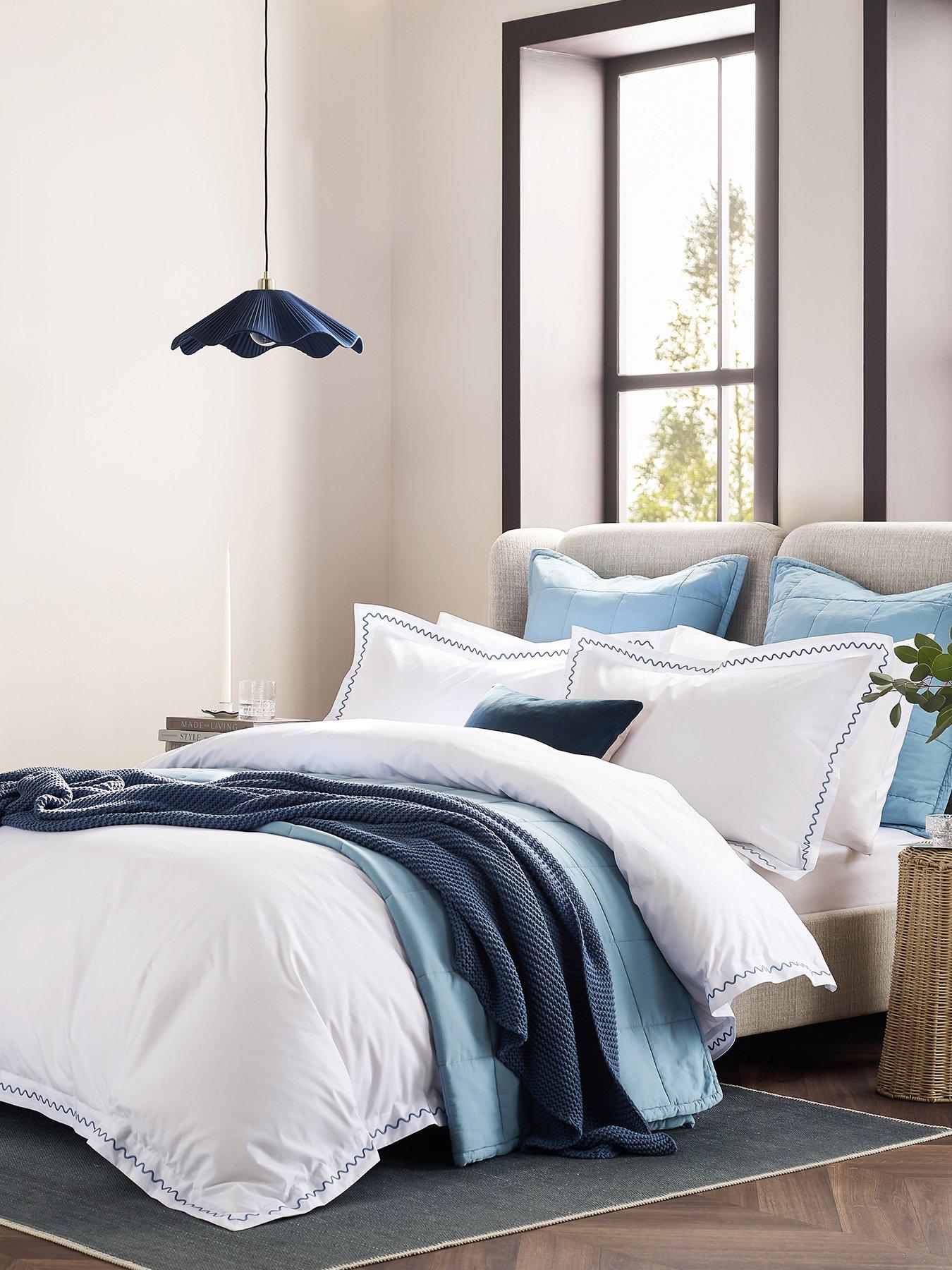 Christy Wave Edge Embroidered Cotton Percale Duvet Cover Set - White/Blue