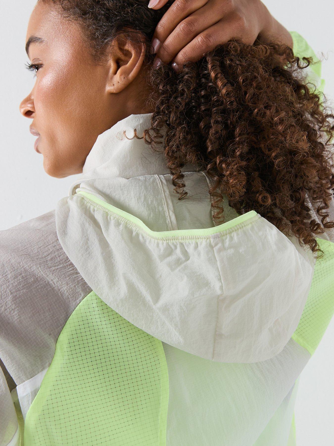 Image 4 of 6 of New Balance Womens Runnning Jacket - White