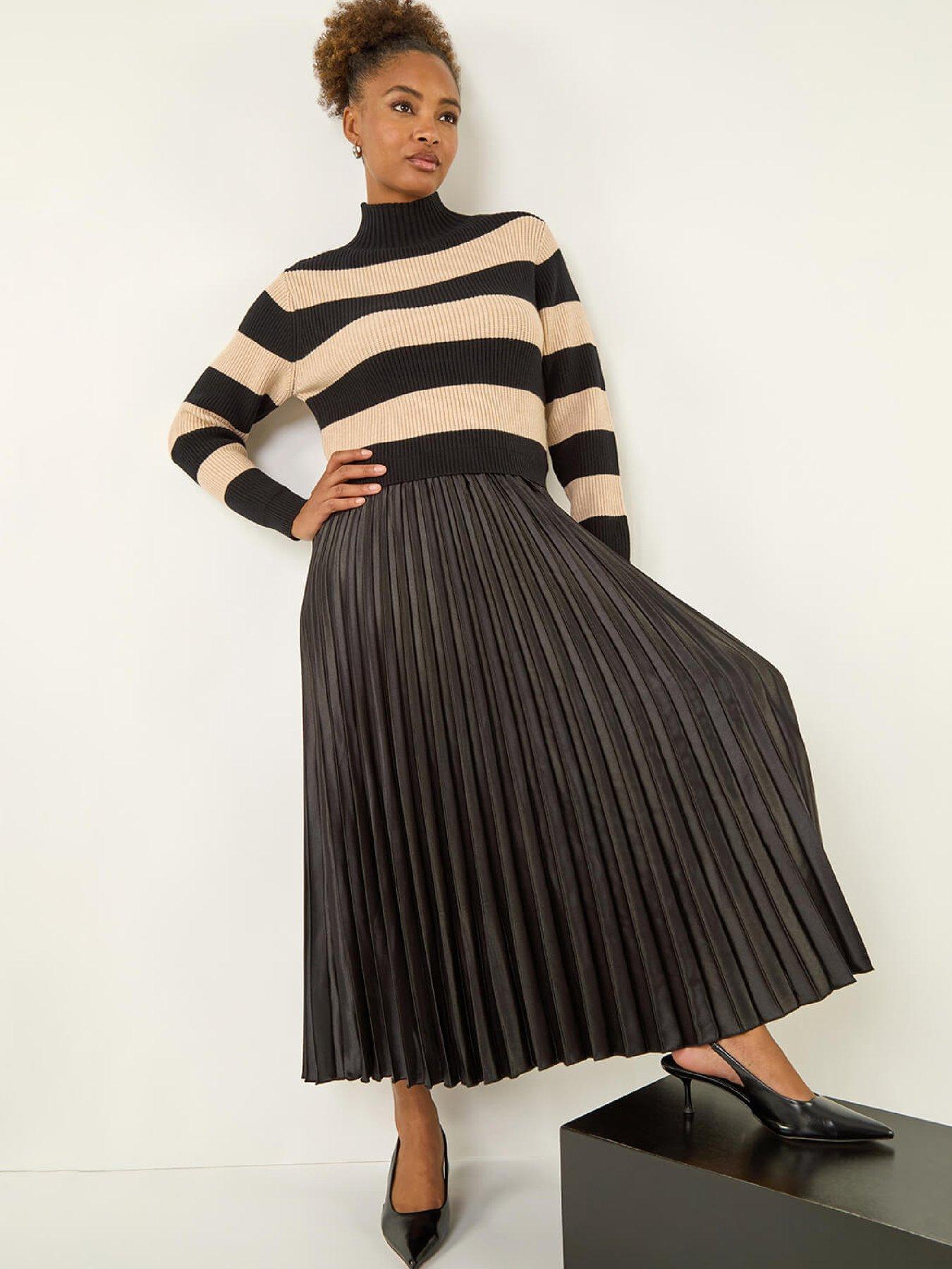 Roman Stripe Knit Bodice Pleated Skirt Dress - Black
