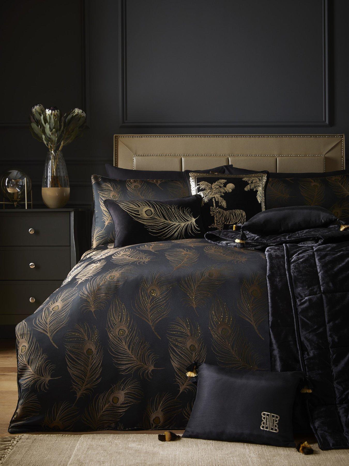 Laurence Llewelyn-Bowen Dandy Duvet Cover Set in Black/Gold