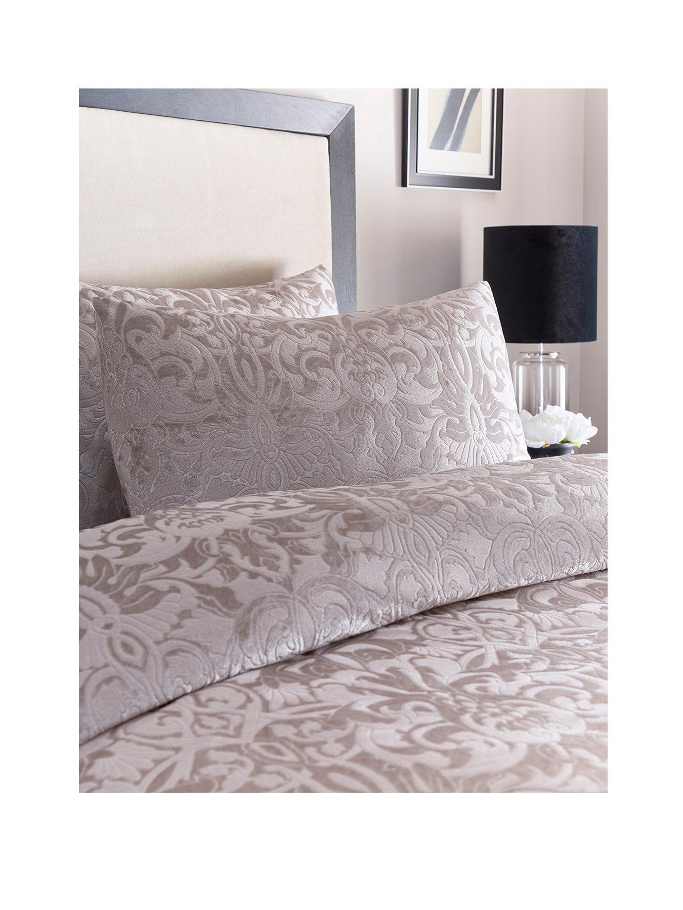 Image 2 of 4 of Laurence Llewelyn-Bowen Firenza Duvet Cover Set in Linen