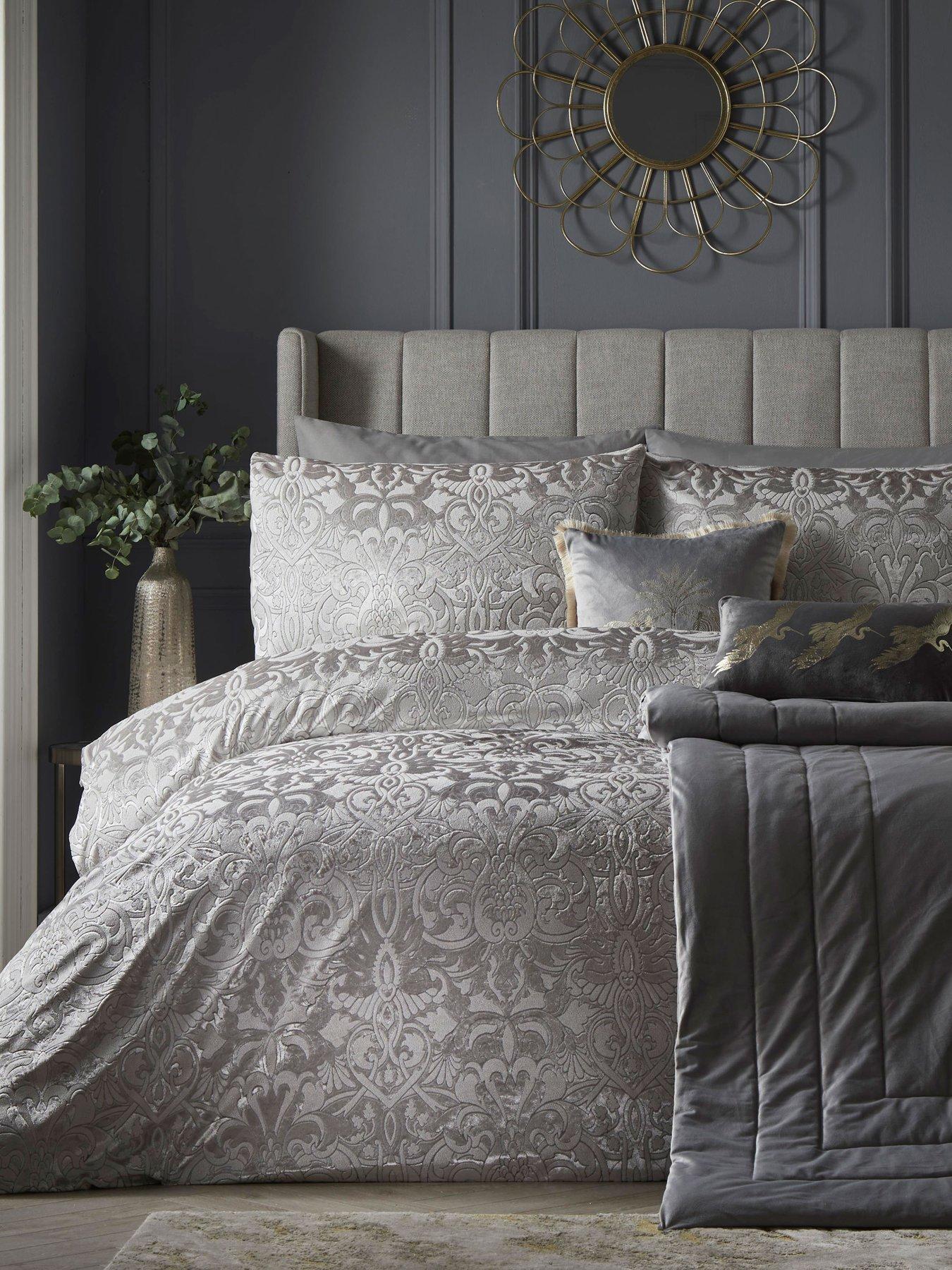 Laurence Llewelyn-Bowen Firenza Duvet Cover Set In Silver