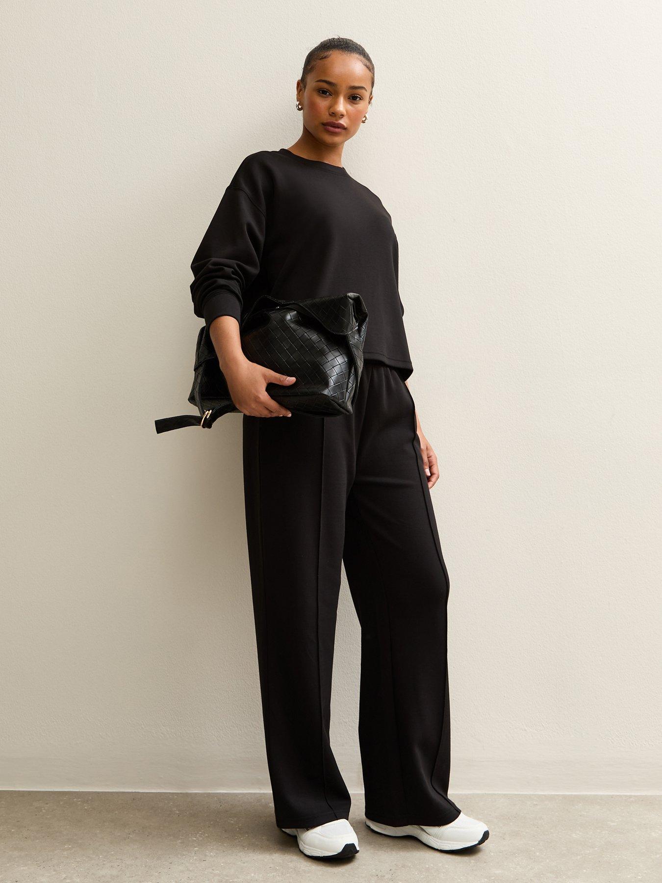 New Look Petite Elasticated Waist Premium Wide Leg Joggers - Black