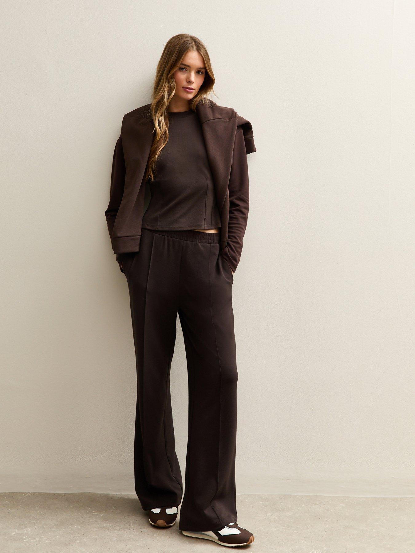 Image 4 of 6 of New Look Soft Touch Front Seam Joggers - Brown