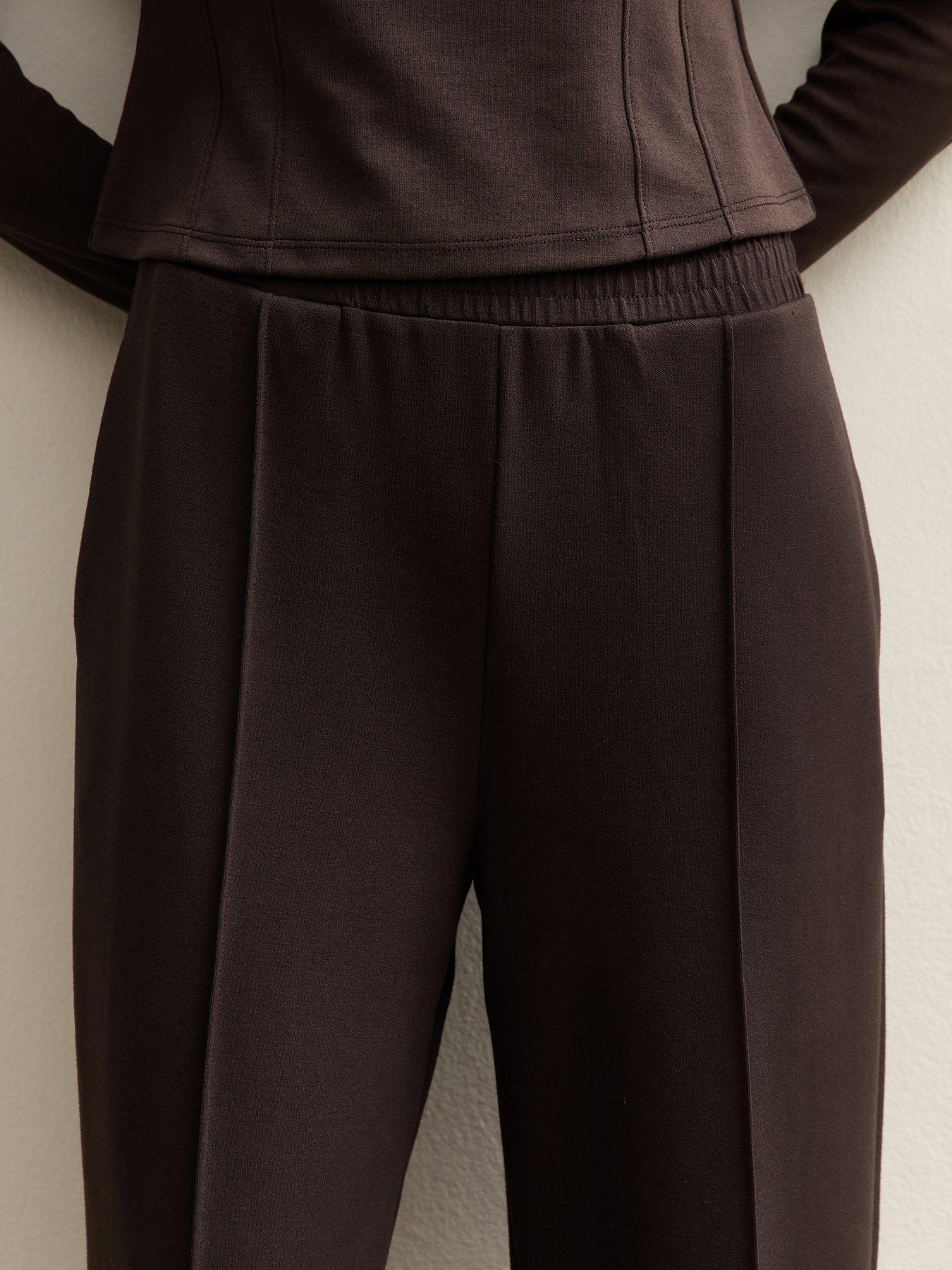 Image 5 of 6 of New Look Soft Touch Front Seam Joggers - Brown