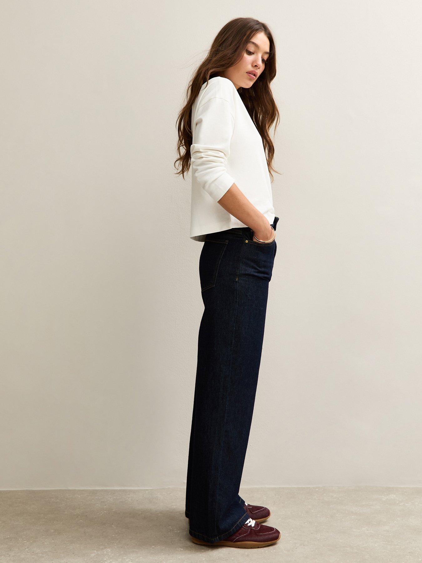 Image 4 of 5 of New Look Off White Premium Cotton Long Sleeve T-shirt