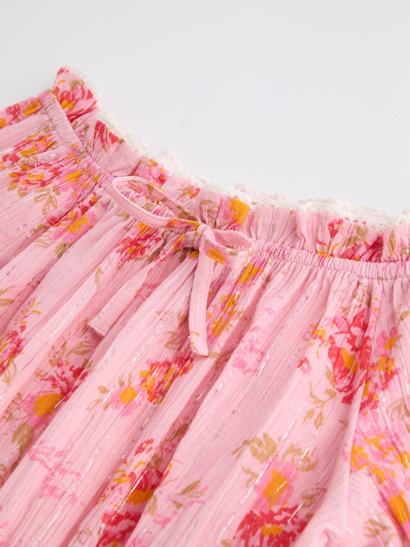 Image 4 of 6 of The Very Collection Girls Tired Short And Top Printed Set - Print