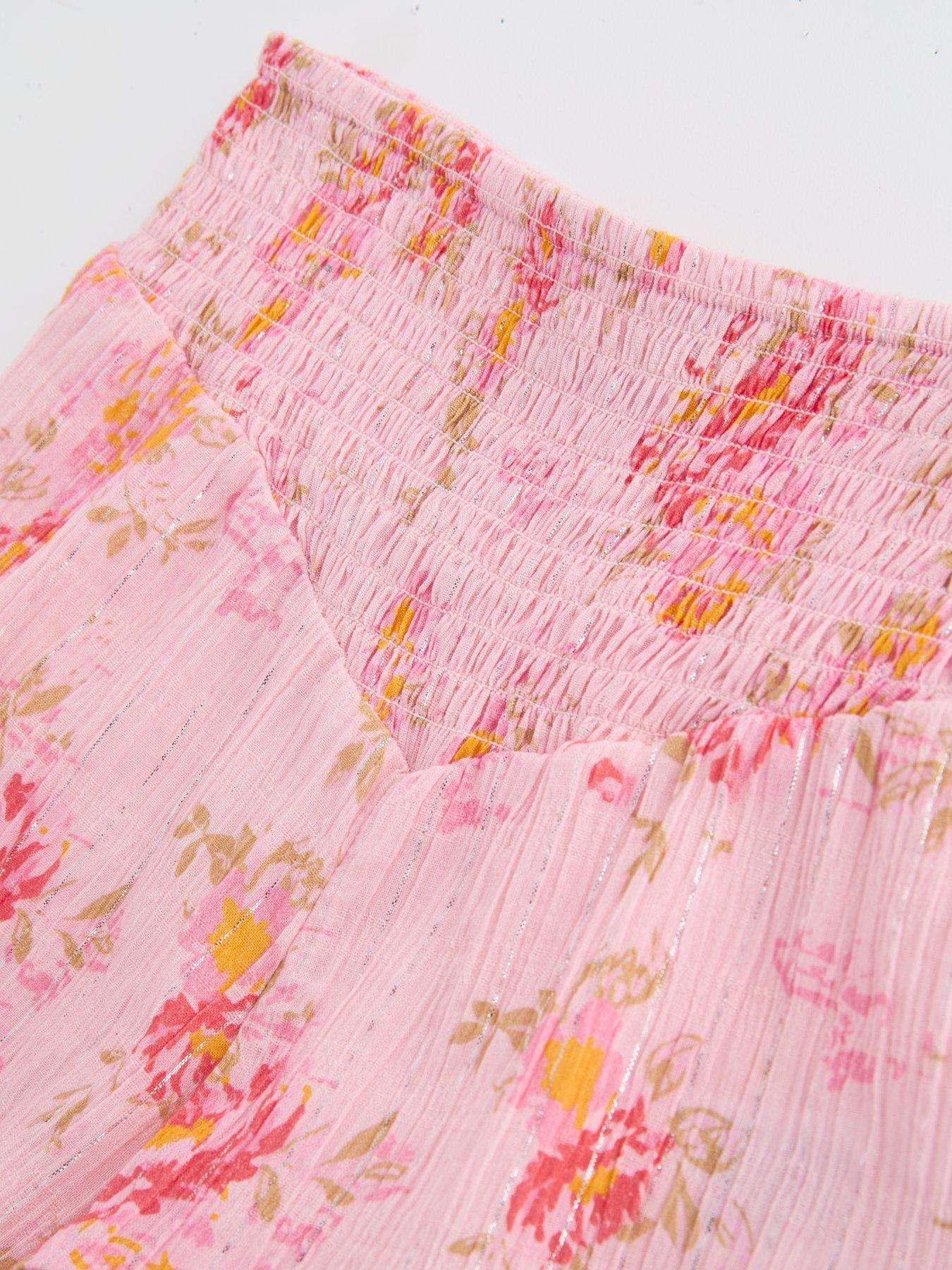 Image 6 of 6 of The Very Collection Girls Tired Short And Top Printed Set - Print
