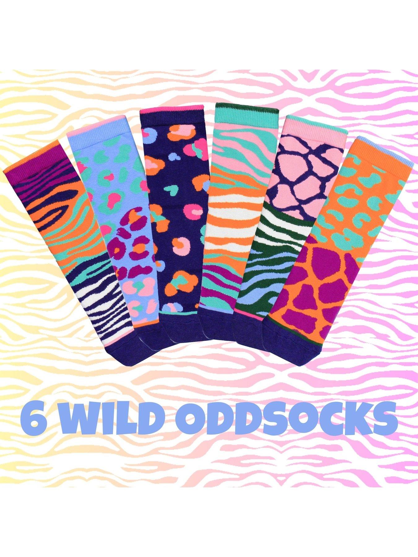 Image 4 of 4 of Fulton United Oddsocks - Get Spotted - Multi