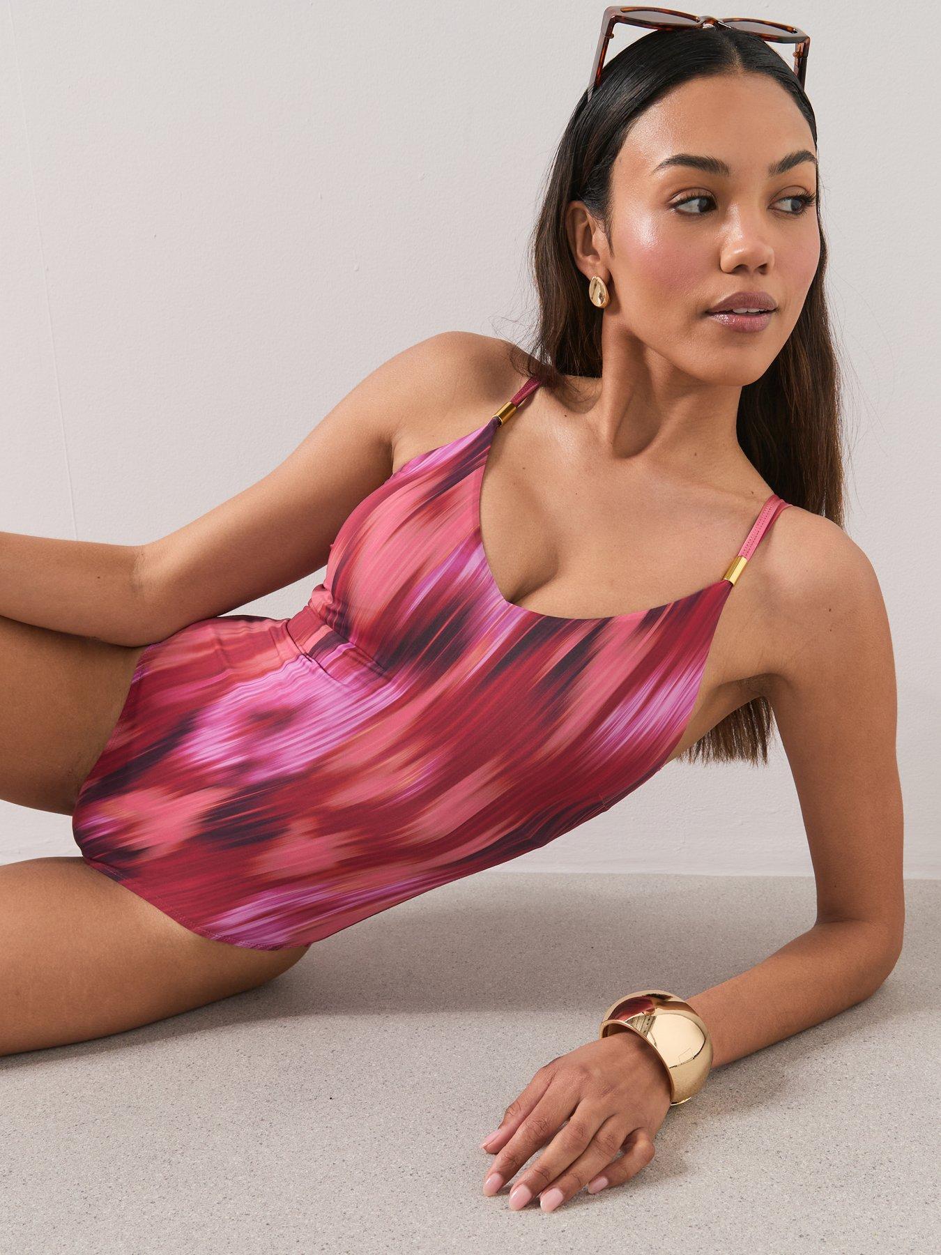Image 5 of 7 of The Very Collection Sculpting Double Shoulder Strap Detail