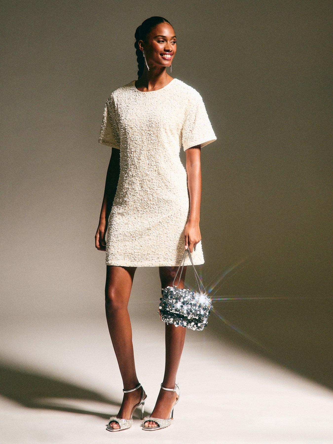 Image 3 of 5 of New Look Velvet Sequin T-Shirt Dress - Cream