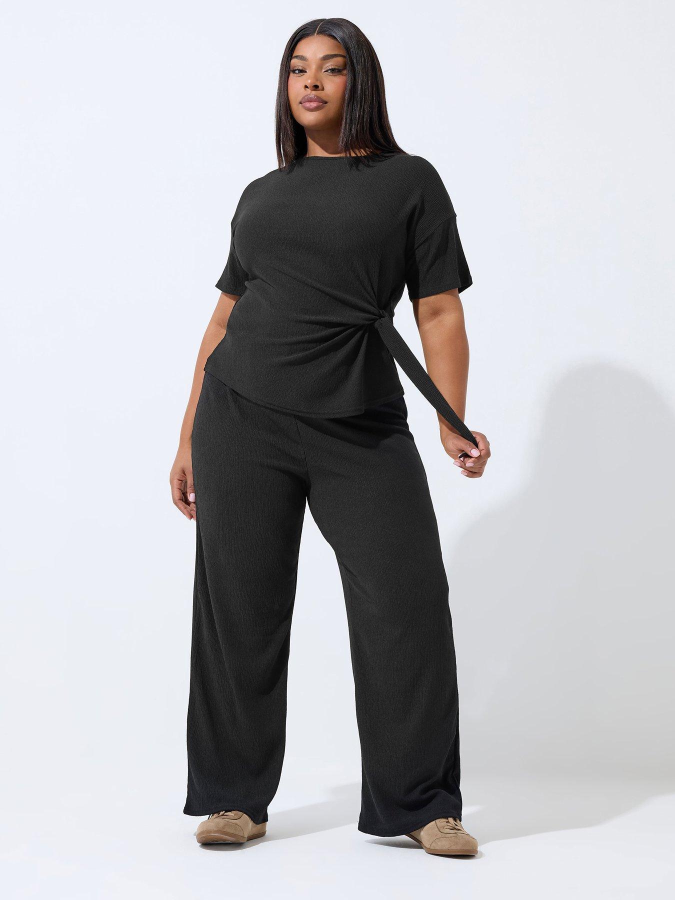 Image 3 of 5 of Yours Curve Tie Top - Black