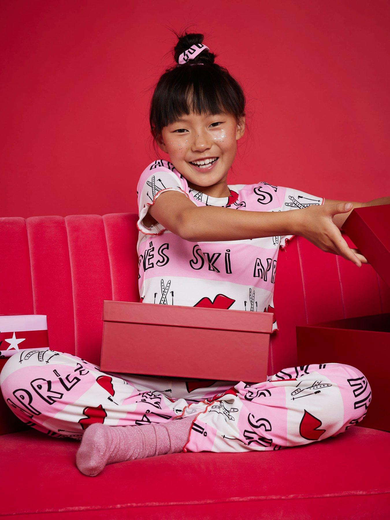 Image 5 of 5 of River Island Older Girls Nephthys Apres Ski Pyjama Set - Pink