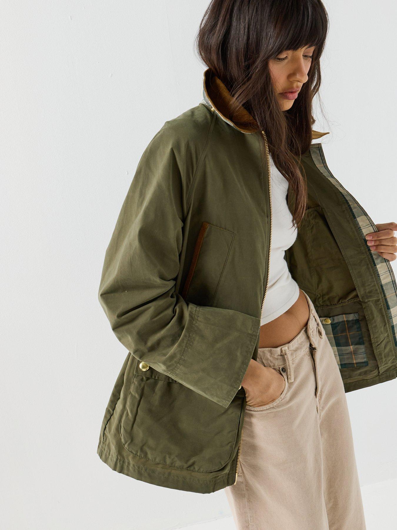 Image 6 of 6 of Barbour Icons Bedale Showerproof Jacket - Green