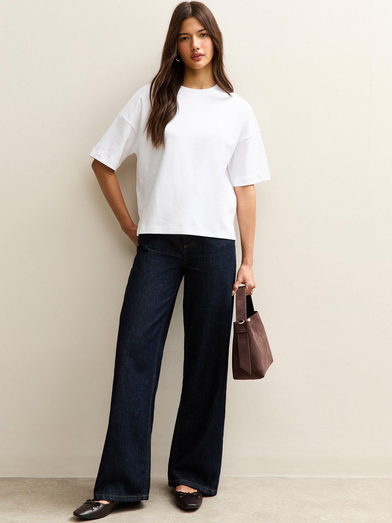 Image 3 of 5 of New Look Premium Heavyweight Cotton Side Split T-Shirt - White