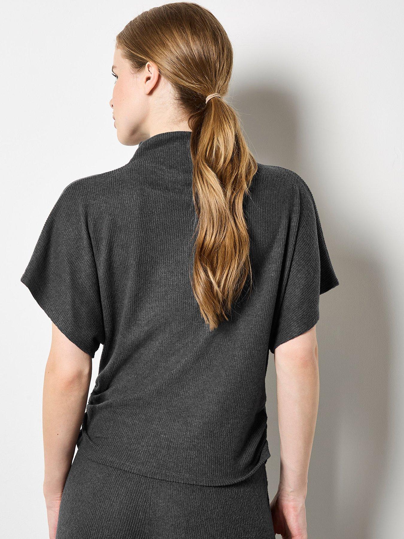 Image 2 of 4 of Apricot Apricot Soft Trouch Side Ruched Top