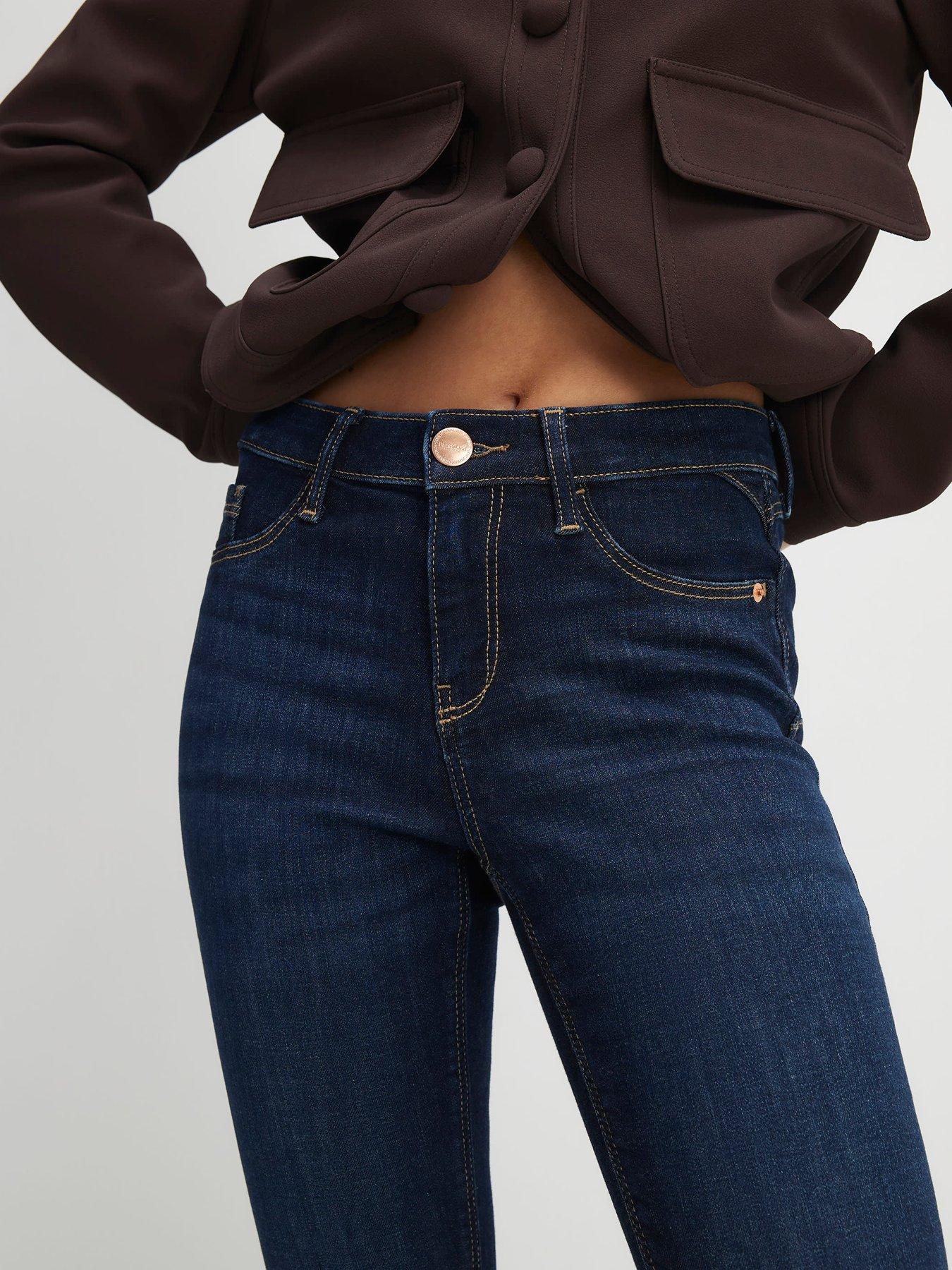 Image 6 of 6 of River Island Petite Molly Sculpt Washington Jeans - Blue