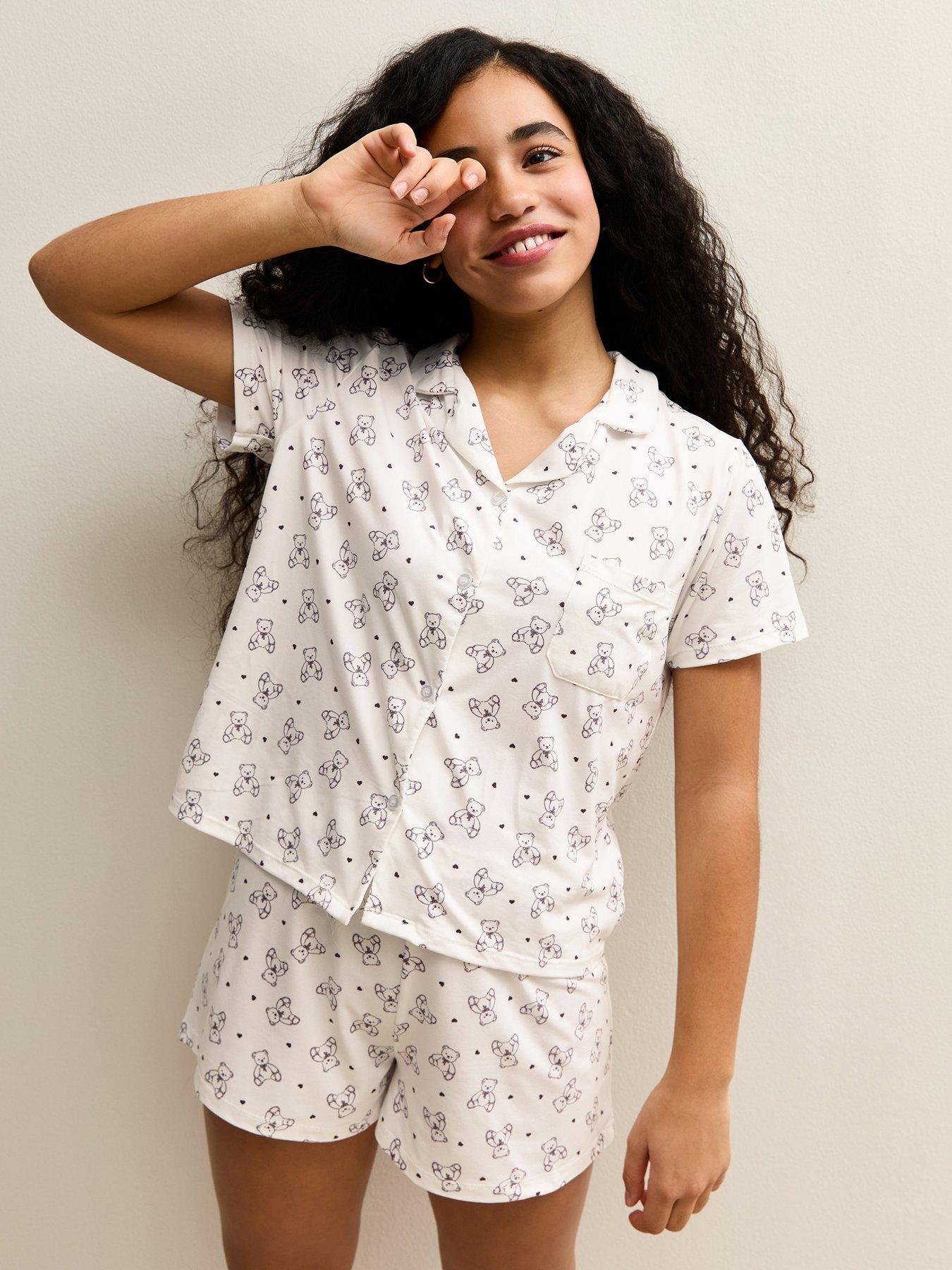 New Look 915: Girls Teddy Bear Print Shirt And Shorts Pyjama Set - Cream