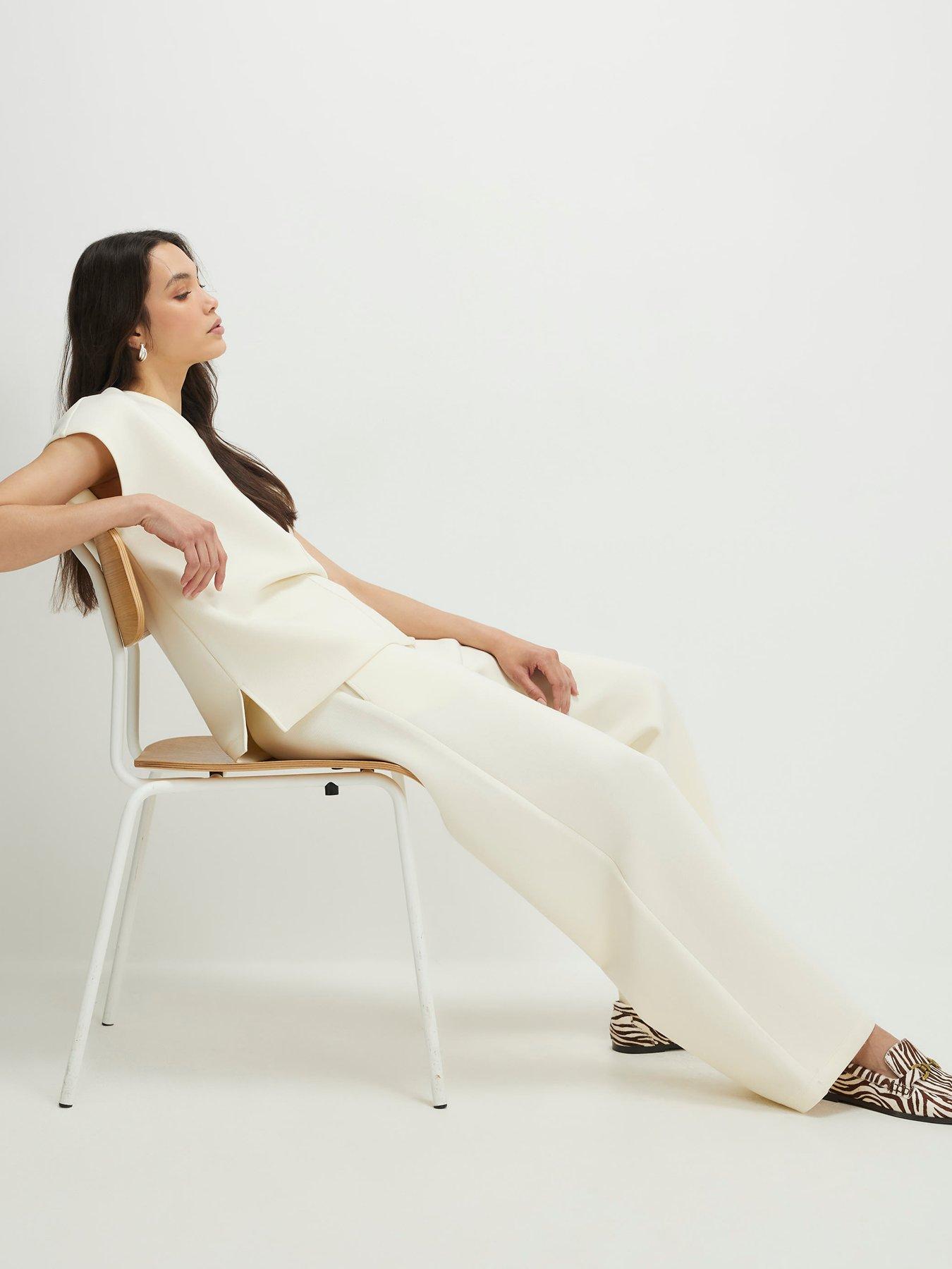 Image 3 of 4 of River Island Premium Twill Neo Wideleg Jog - Cream