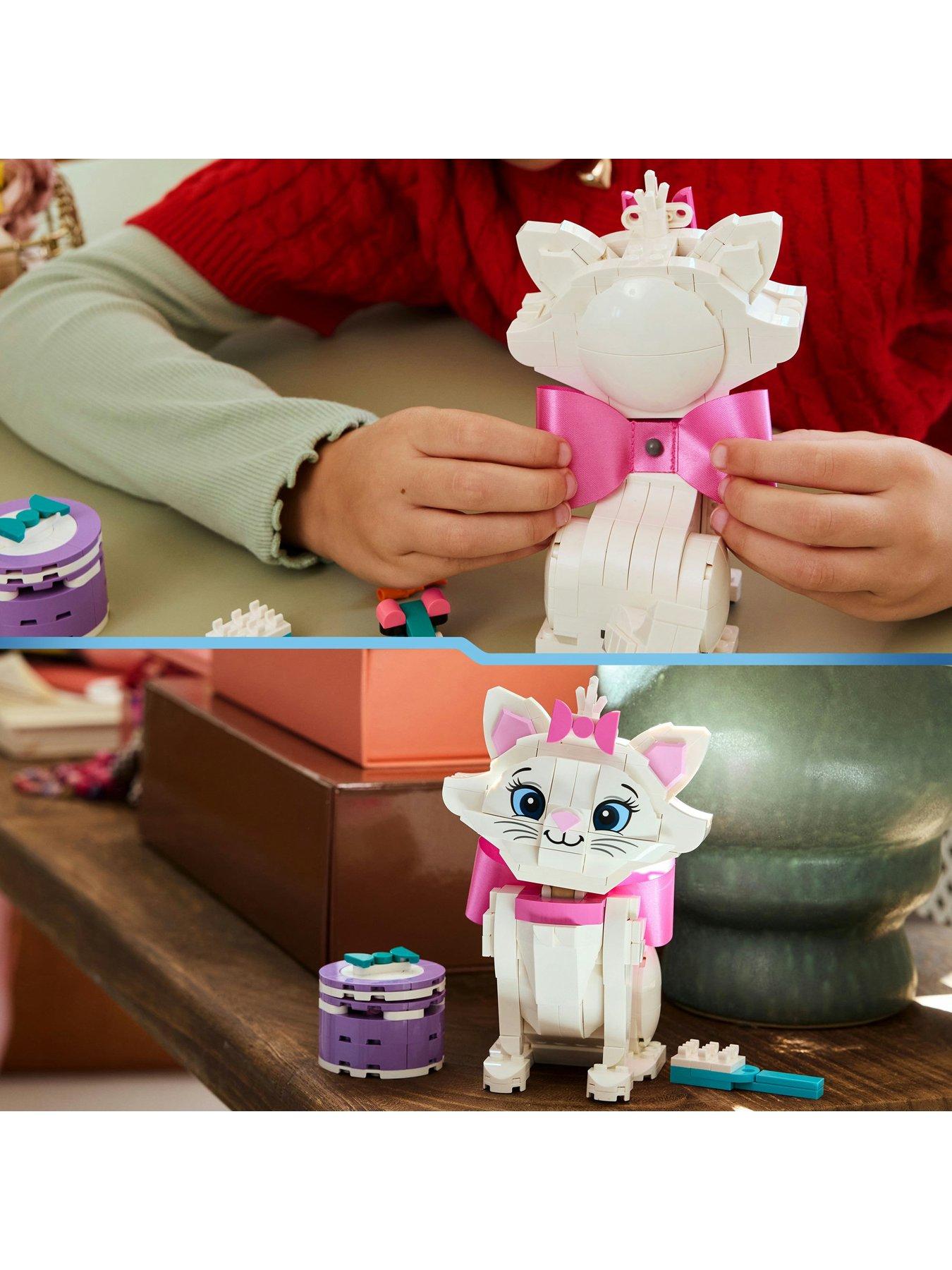 Image 4 of 7 of LEGO Disney The Aristocats Adorable Marie&nbsp;43286