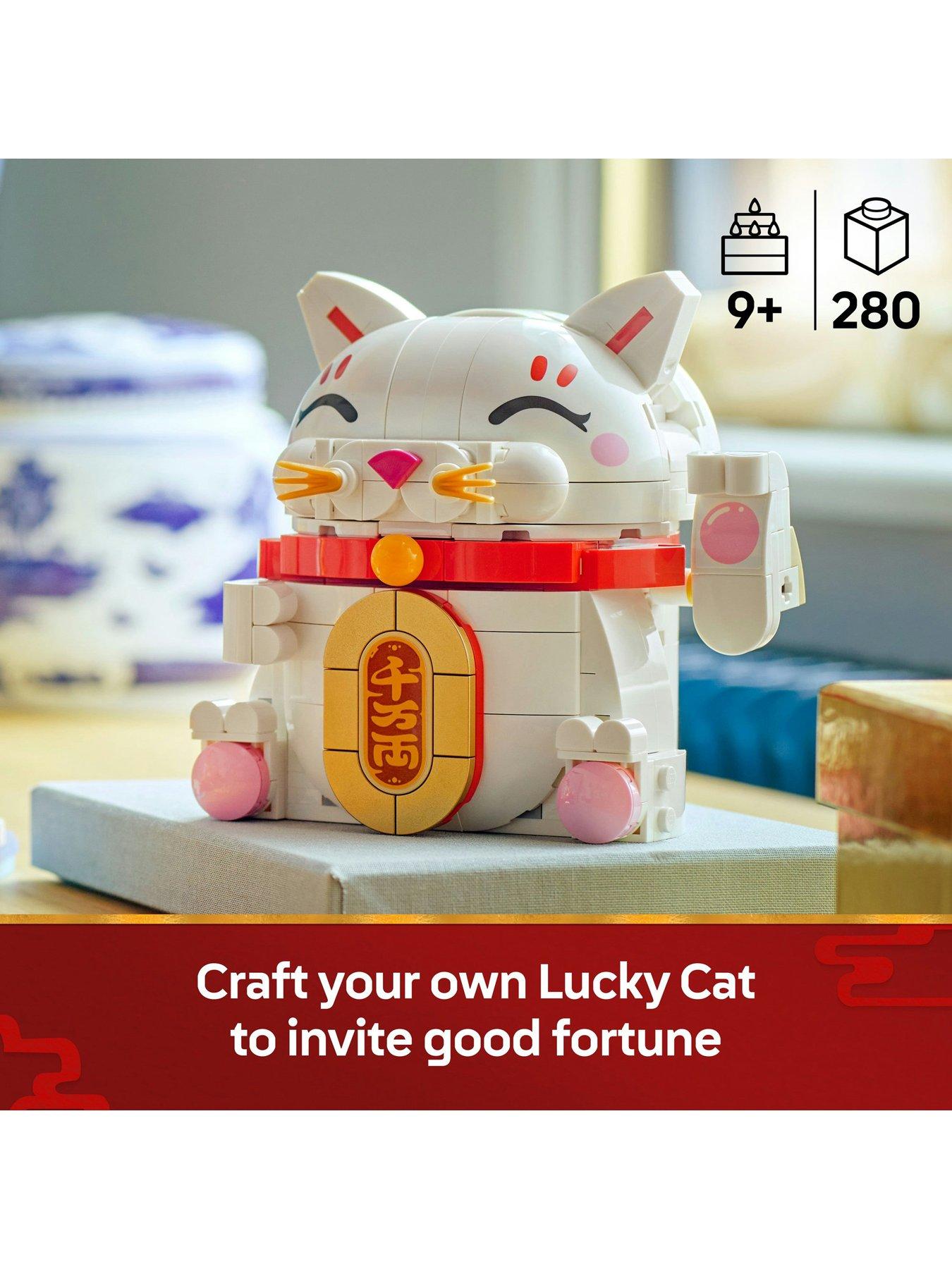 Image 2 of 7 of LEGO Lucky Cat Display Model Building Kit (40813)
