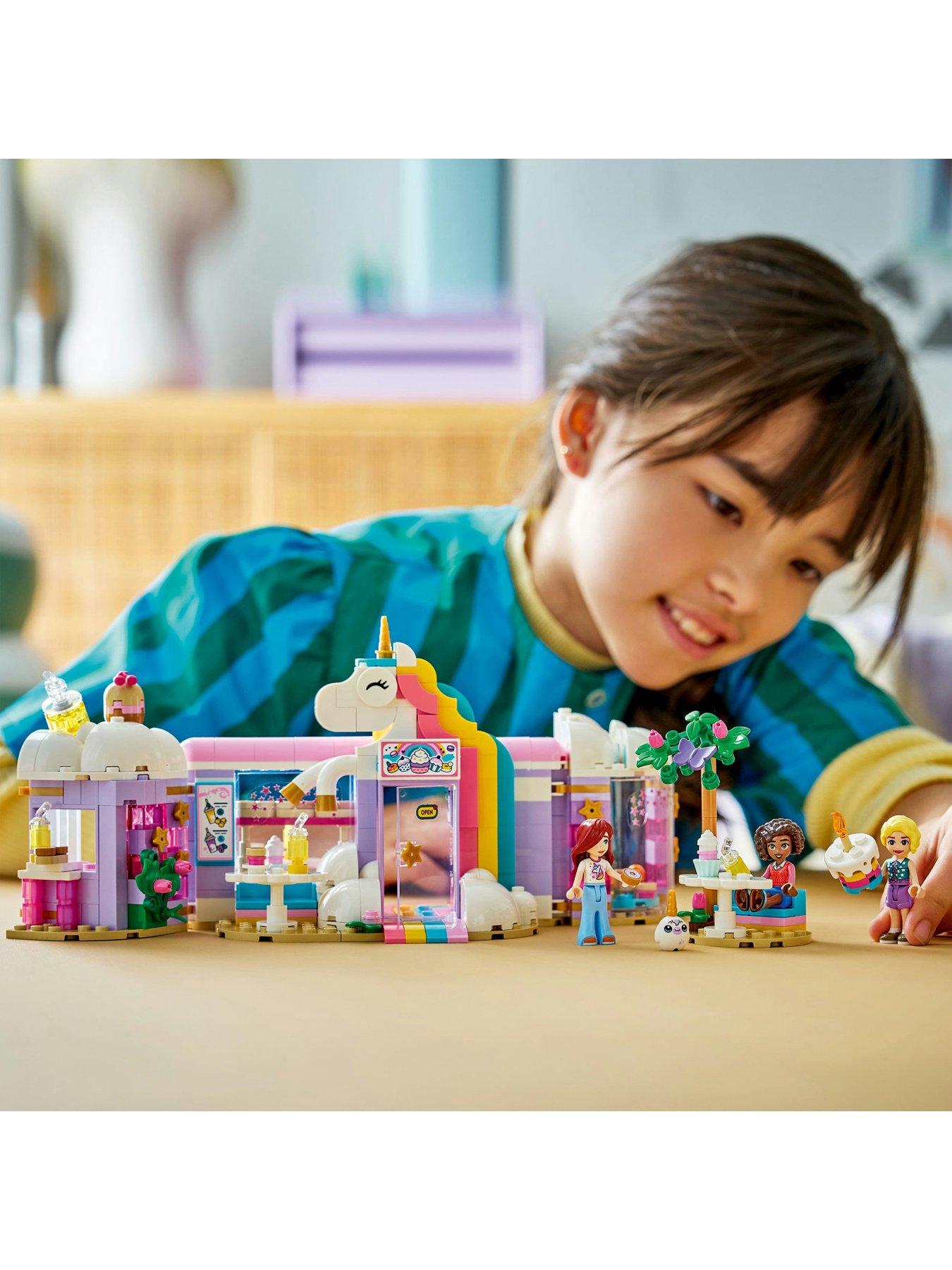 Image 6 of 8 of LEGO Friends Unicorn Dream Caf&eacute; Toy for Kids 42684