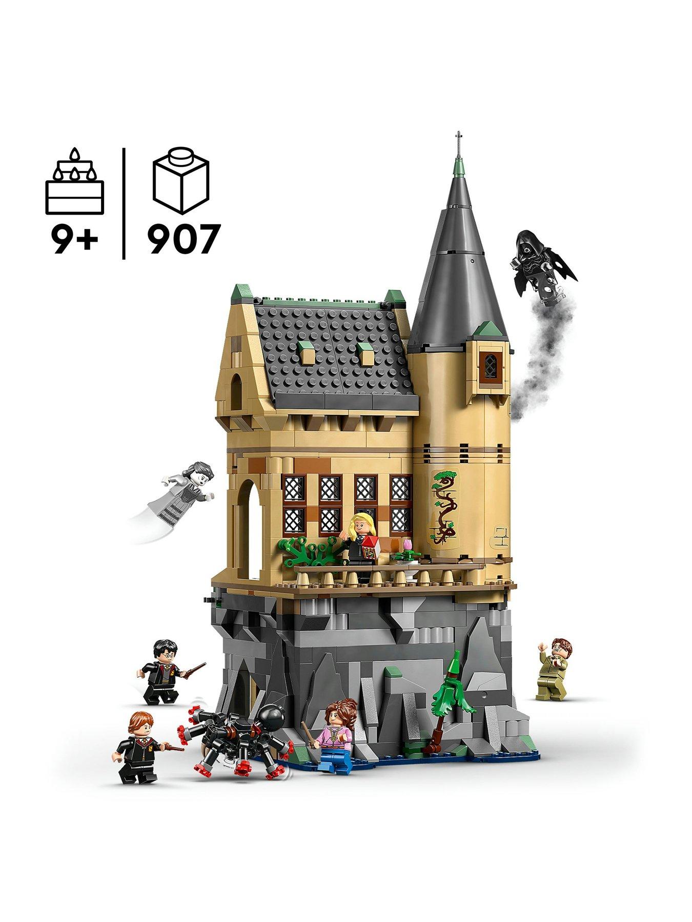Image 2 of 7 of LEGO Harry Potter Hogwarts Castle: Hospital Wing&nbsp;76463