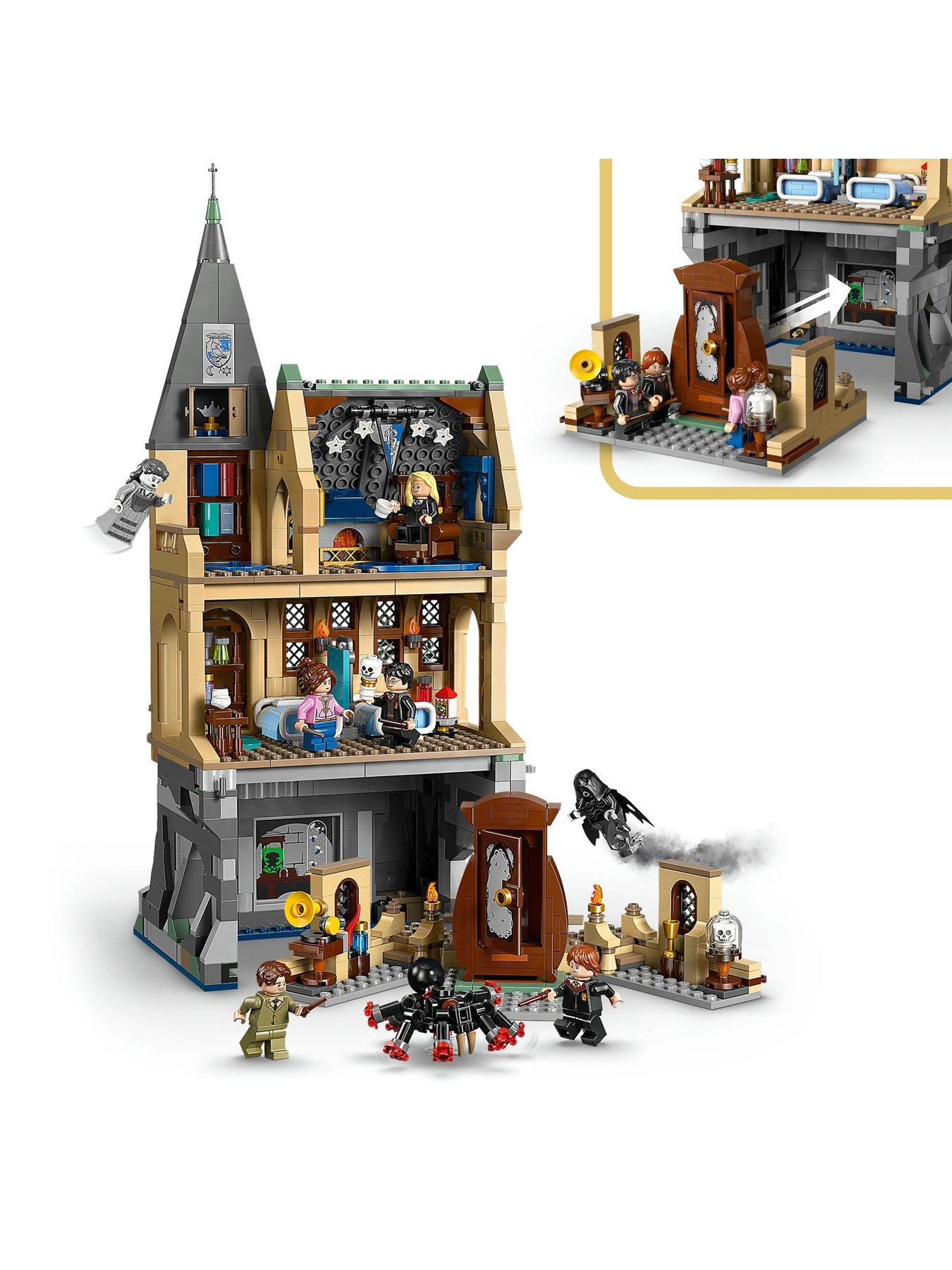 Image 3 of 7 of LEGO Harry Potter Hogwarts Castle: Hospital Wing&nbsp;76463