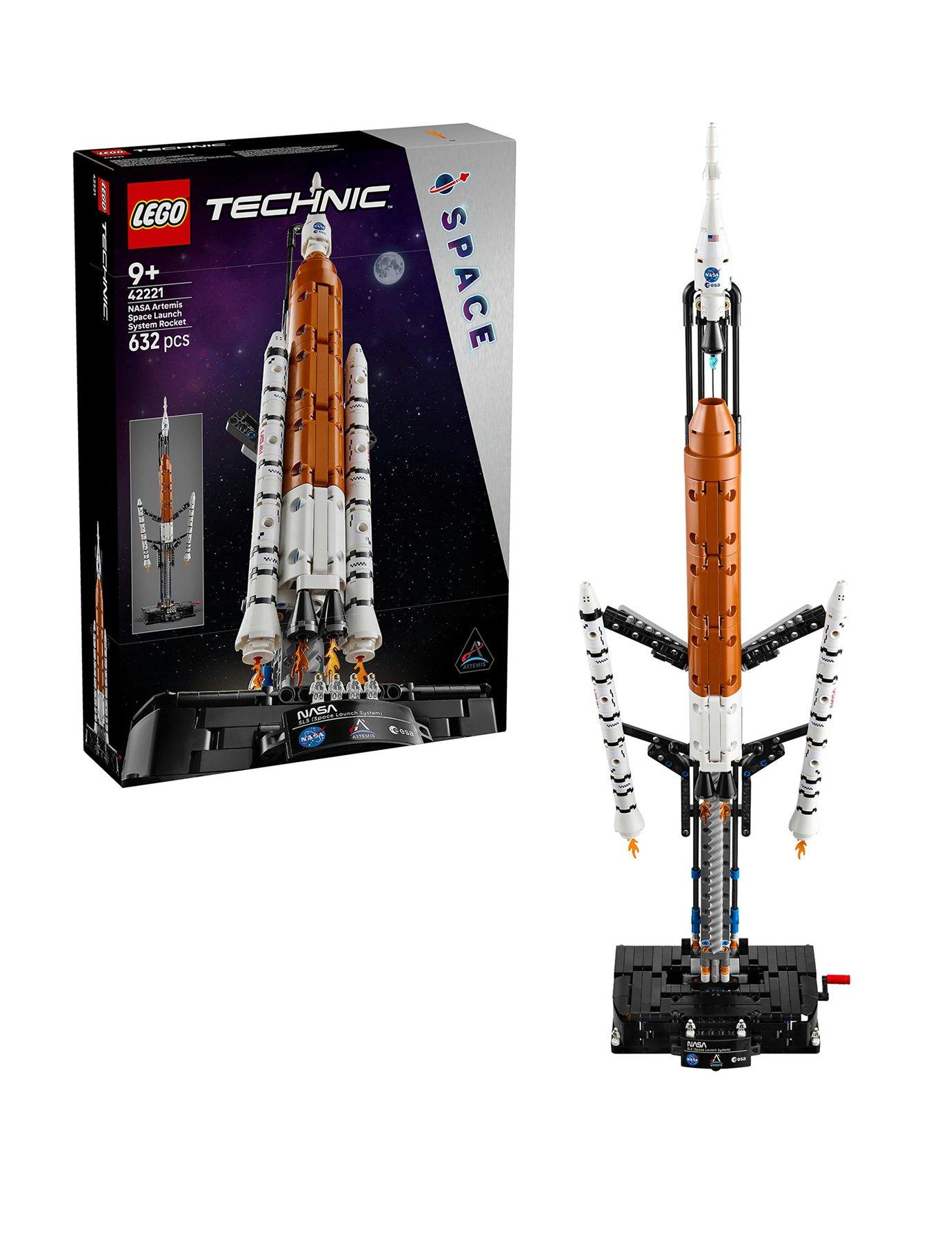 LEGO Technic NASA Artemis Space Launch System Rocket (42221)