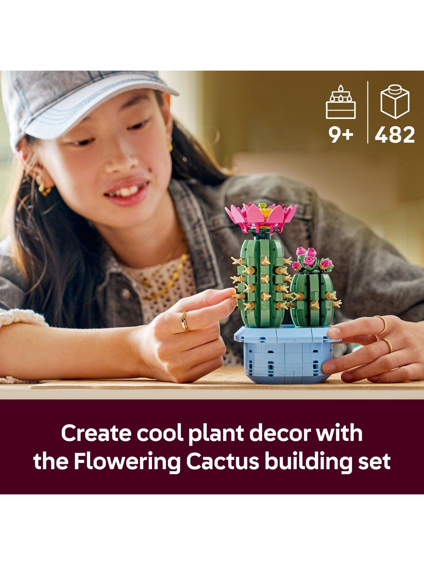 Image 2 of 8 of LEGO Botanical Flowering Cactus - Faux Plants&nbsp;11509