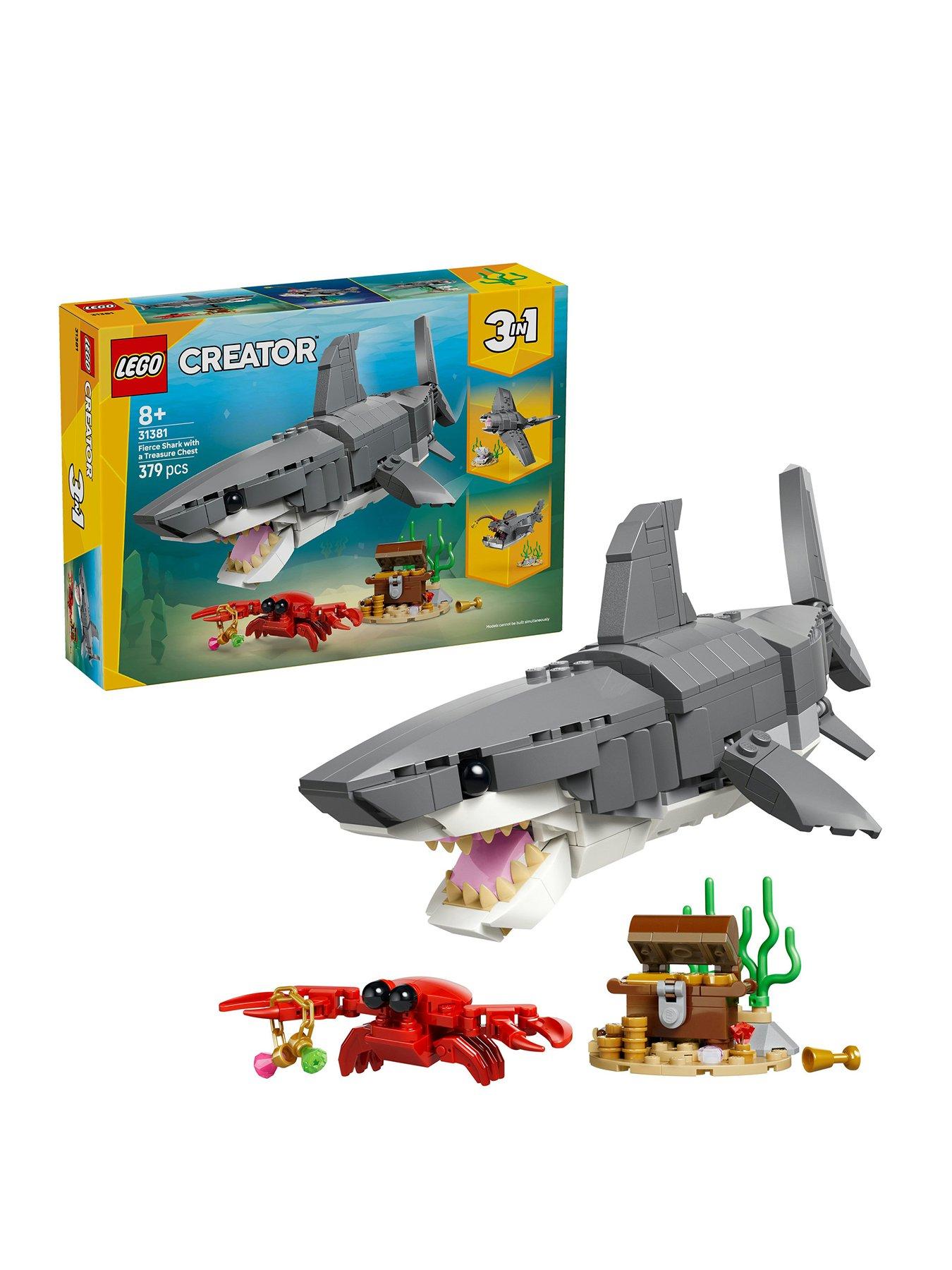 LEGO Creator 3in1 Fierce Shark with a Treasure Chest (31381)