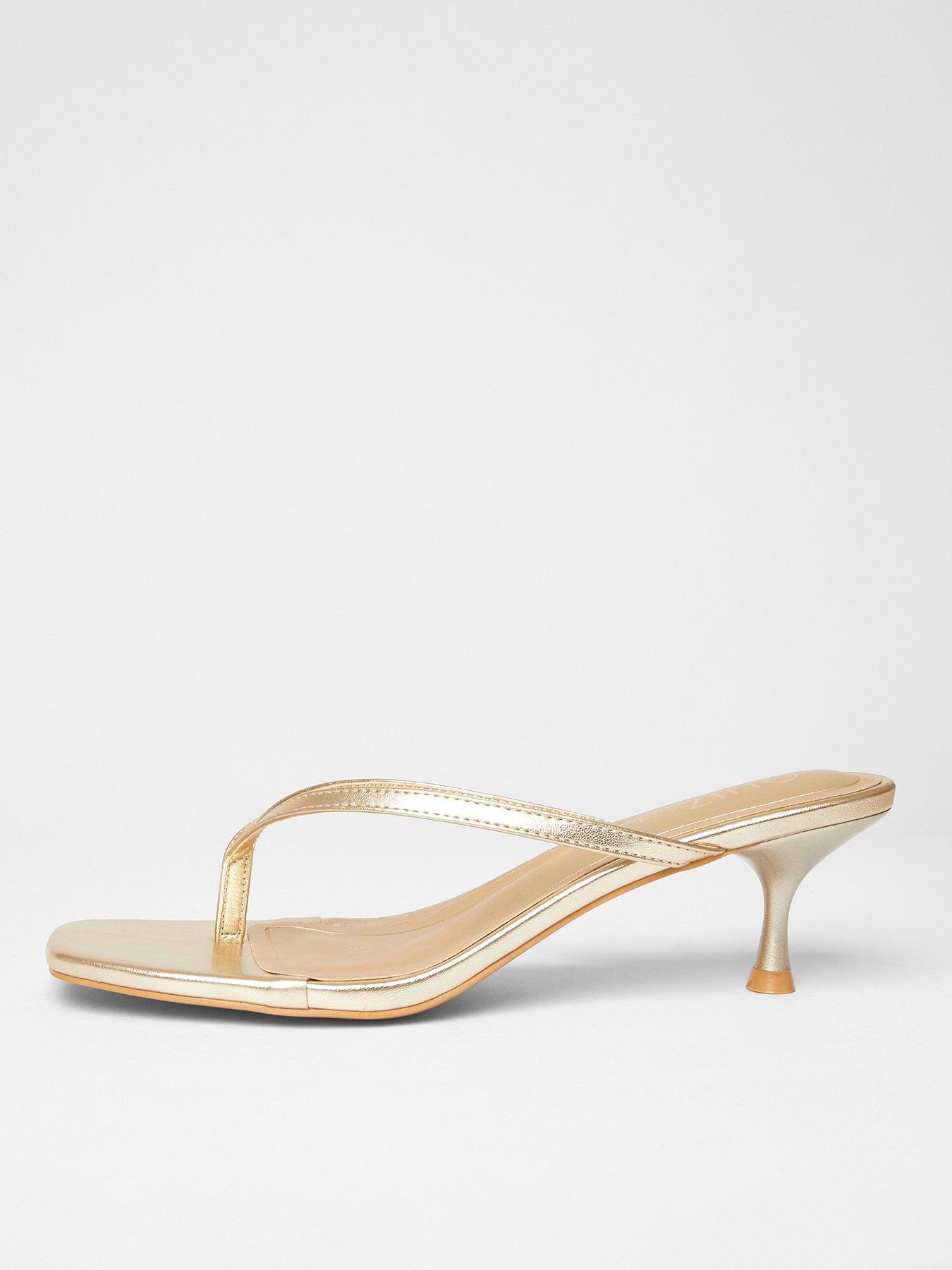 Quiz Wide Fit Gold Toe Post Heels