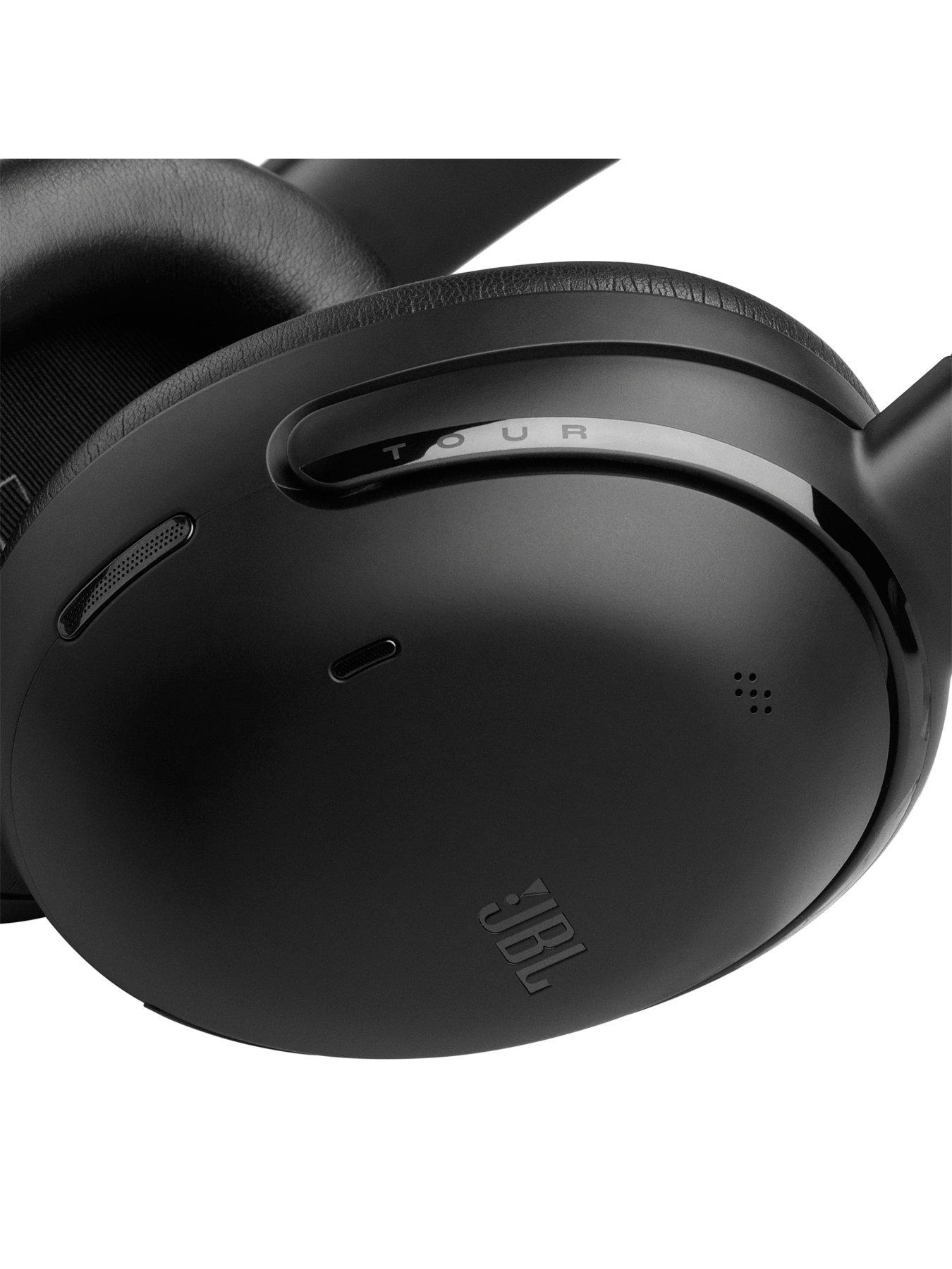 Image 6 of 7 of JBL TOUR ONE M3 - Wireless Over-Ear NC headphones