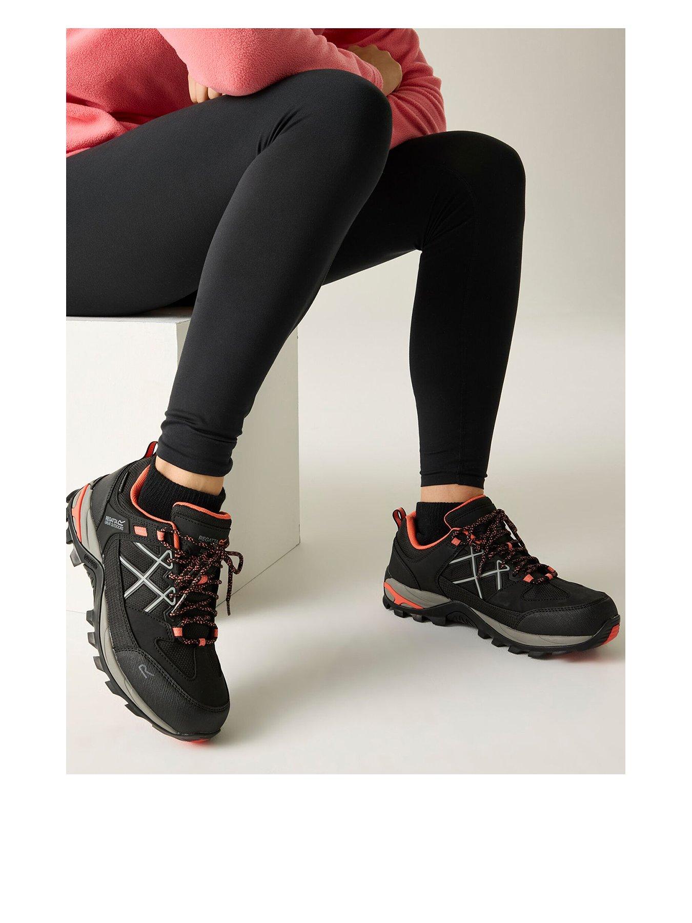 Regatta Womens Samaris III Hiking Shoes, Black, Size 6, Women