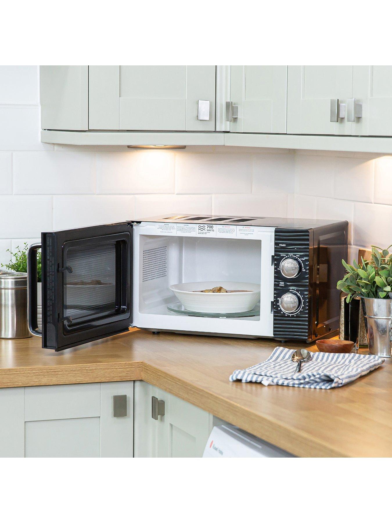 Image 3 of 7 of Russell Hobbs Inspire Bundle - Kettle, 4 Slice Toaster and Microwave- Black
