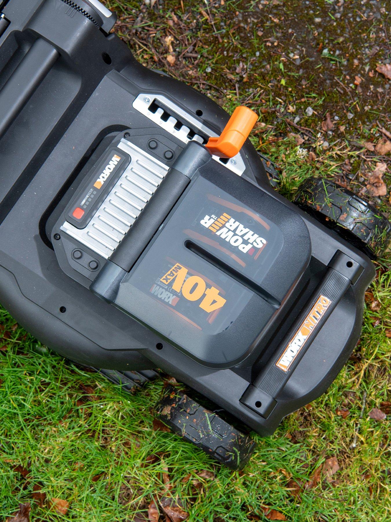 Image 6 of 7 of Worx 40V PowerShare 37cm Cordless Brushless Lawn Mower 550m2 with x2 4.0Ah Battery &amp; Charger