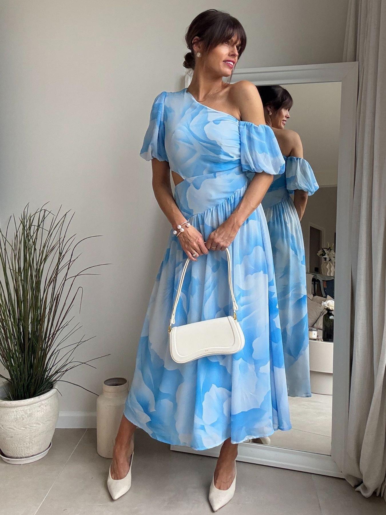 Style Cheat: Assymetric Cutout Dress - Blue
