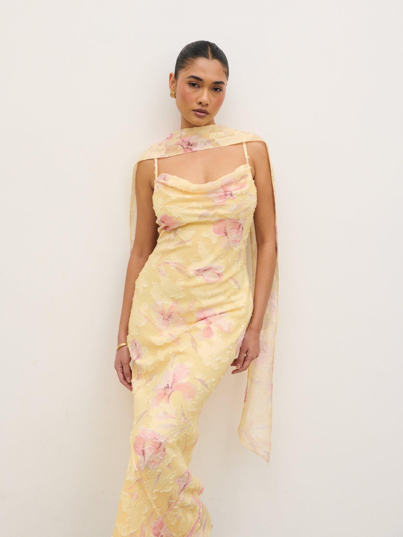 Image 4 of 5 of Pretty Lavish Eden Scarf Jacquard Printed Maxi Dress - Lemon Blush Floral - Yellow