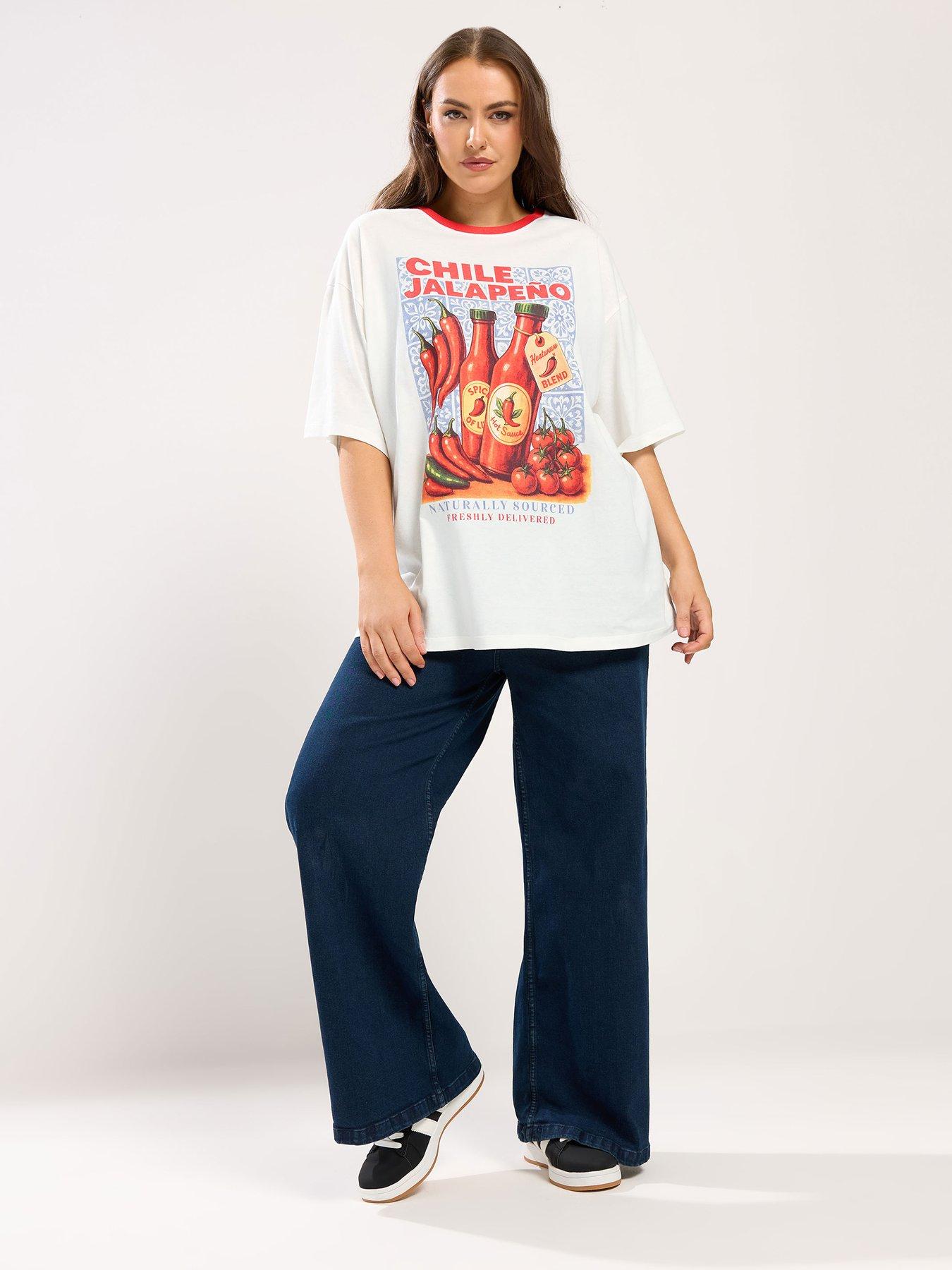 Image 3 of 5 of Yours Curve Relaxed Placement Sauce T-shirt - Cream