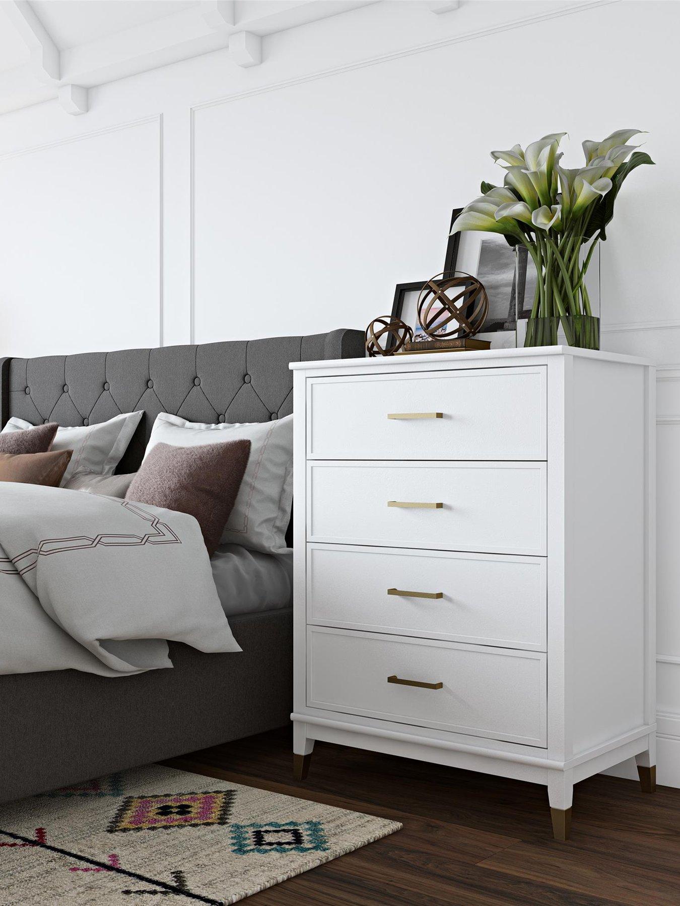 Cosmoliving By Cosmopolitan Westerleigh 4 Drawer Dresser