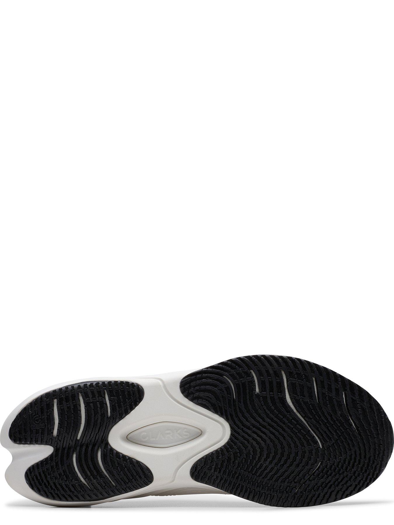 Image 5 of 6 of Clarks Pace Trainers - White
