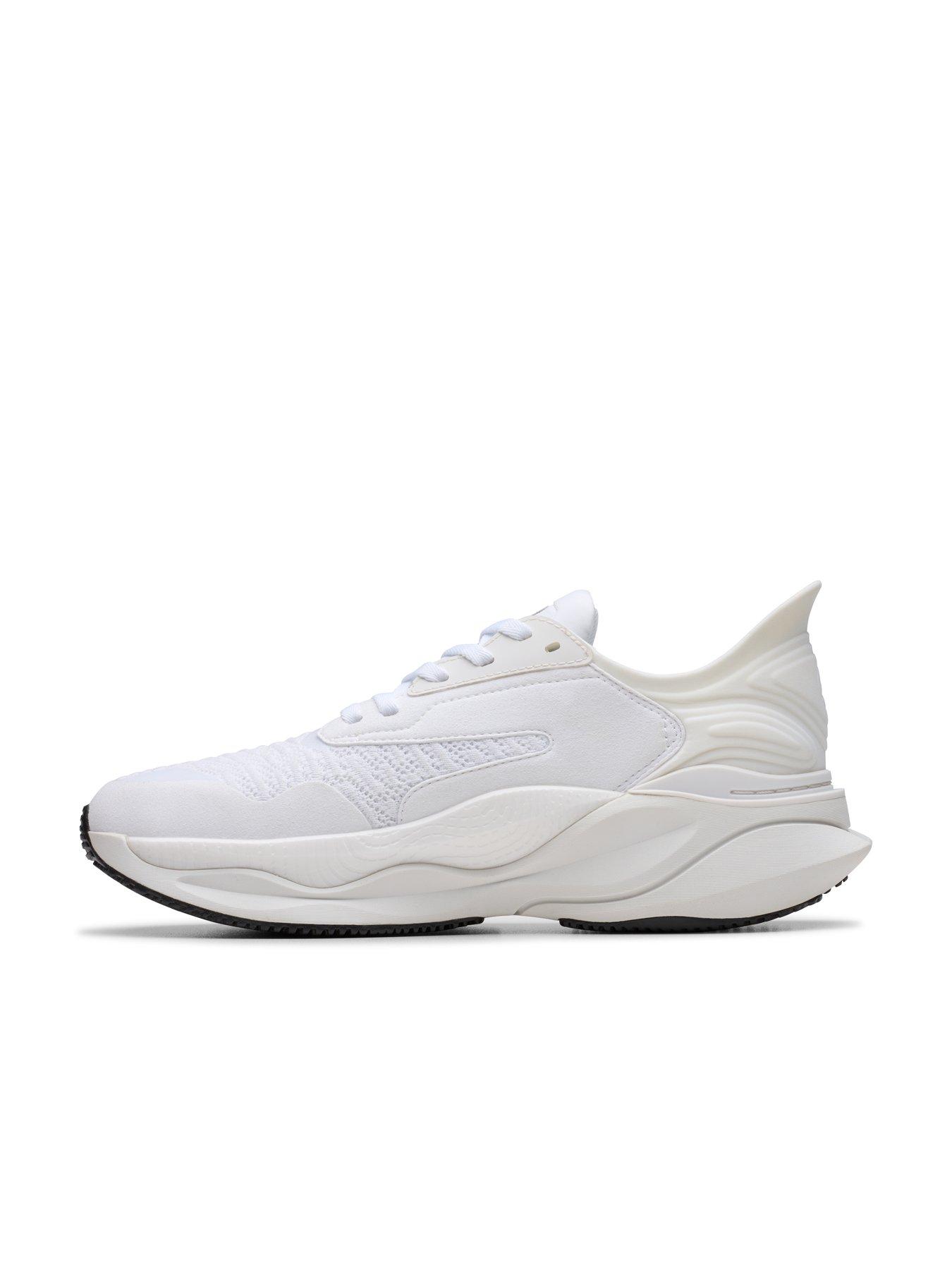 Image 6 of 6 of Clarks Pace Trainers - White