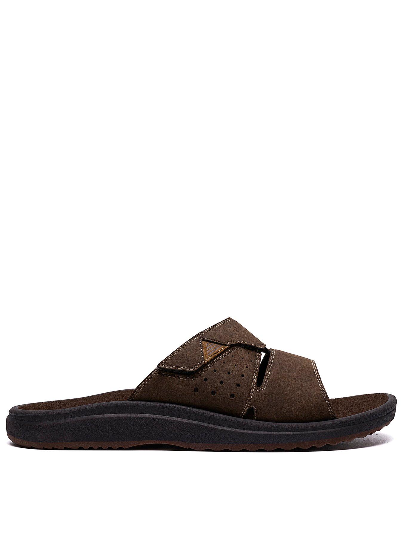 Clarks Brinkley Sliders - Dark Brown