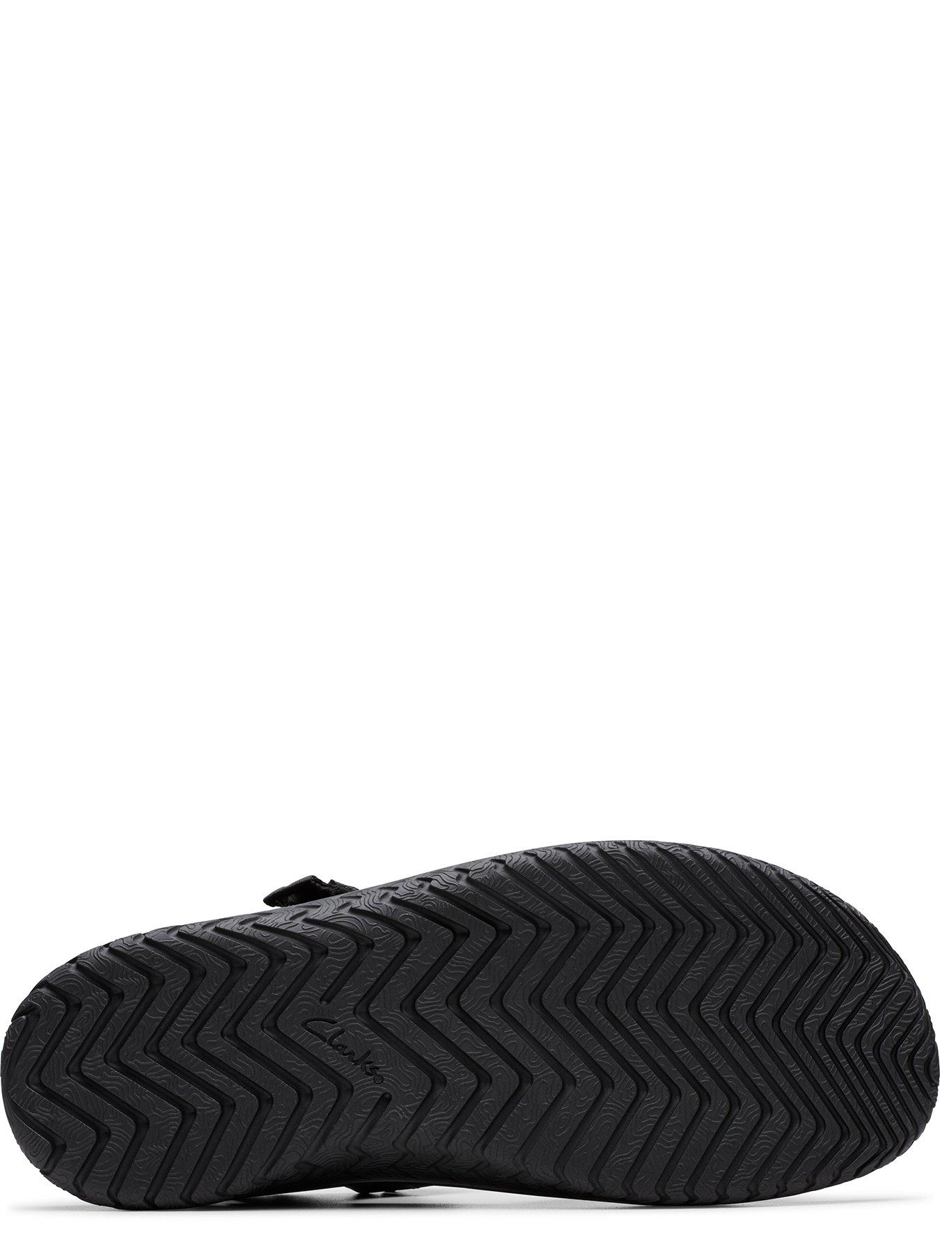 Image 5 of 6 of Clarks Wesley Shore Sandals