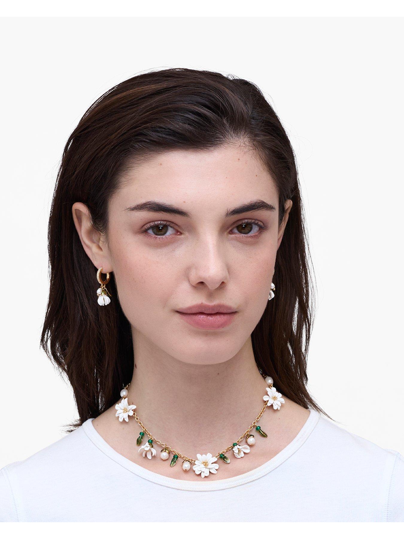 Image 2 of 3 of MARC JACOBS The Rooted Daisy Necklace - Gold