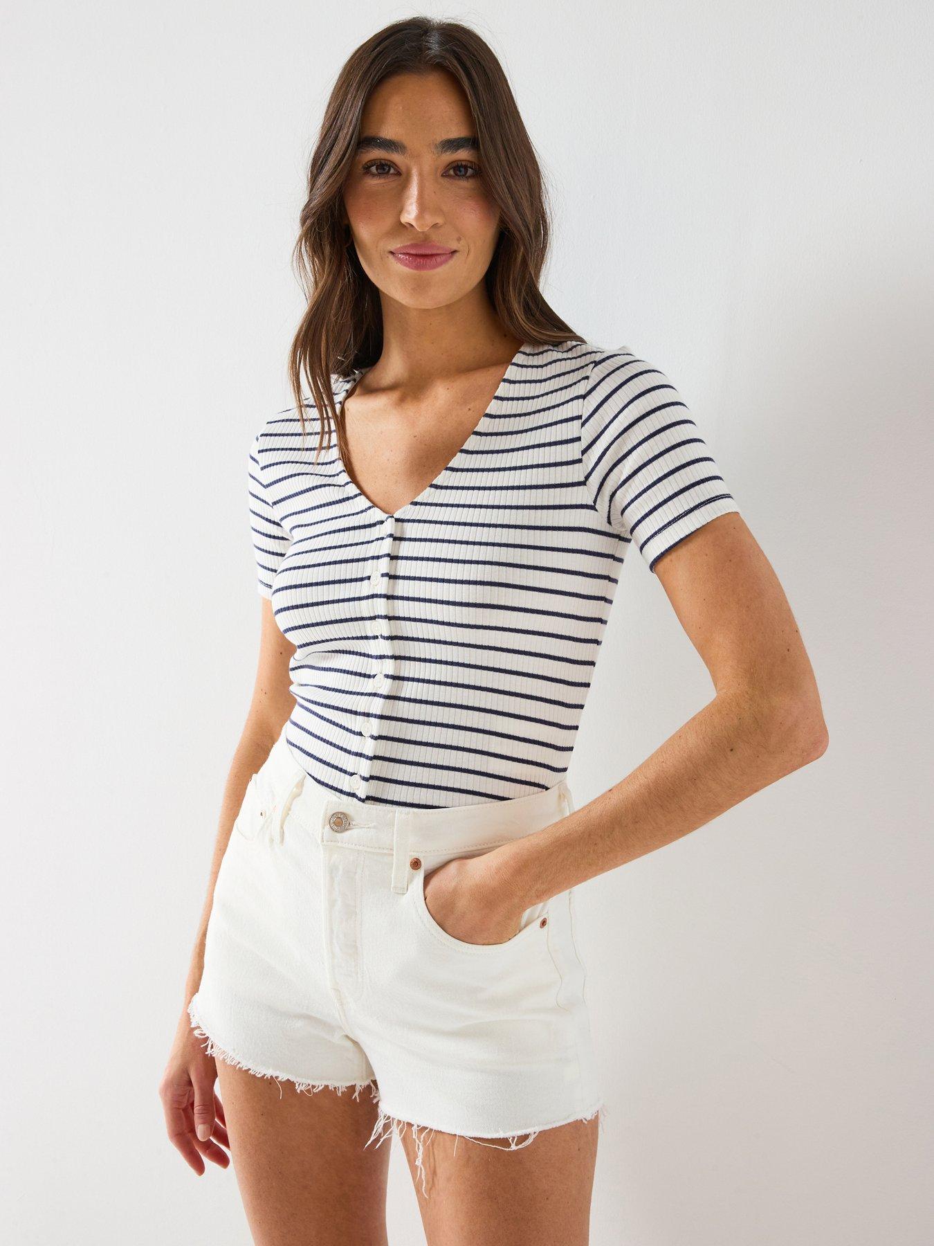Image 1 of 6 of Levi's Muse Ss Tee