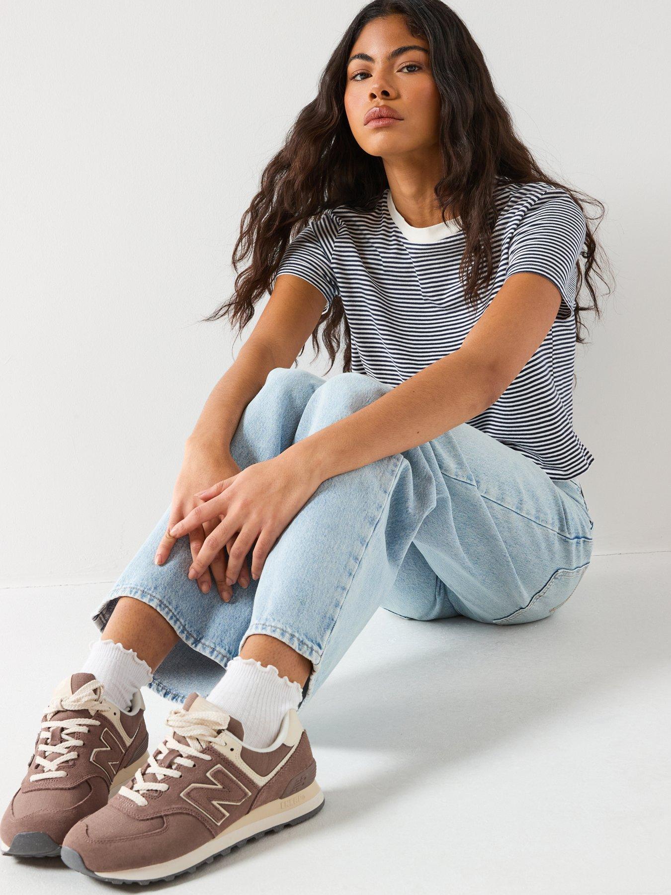 Image 4 of 6 of Levi's Middy Loose Bootcut Jeans - Abraided Art