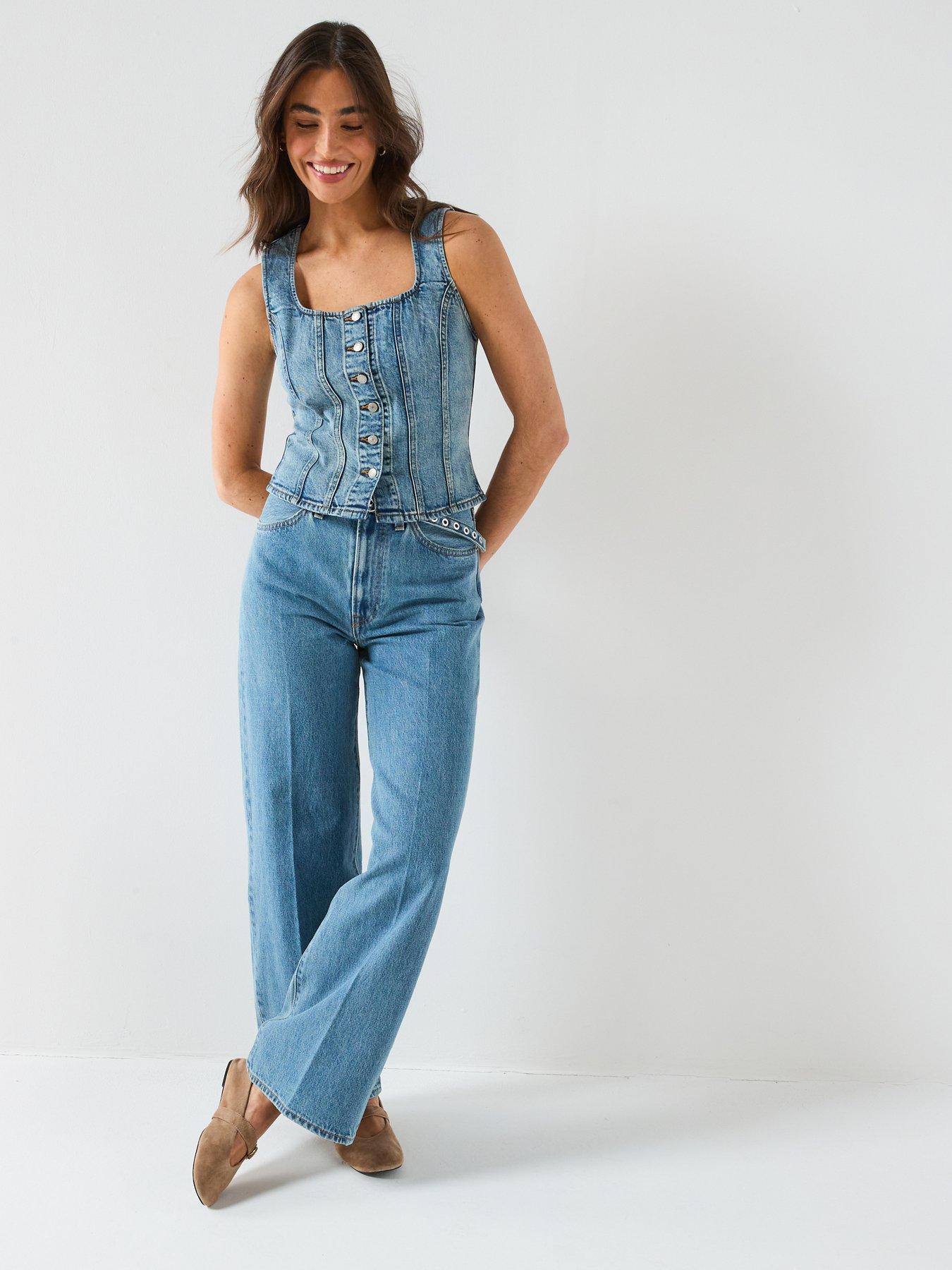 Image 3 of 6 of Levi's Sculpted Top - Blue