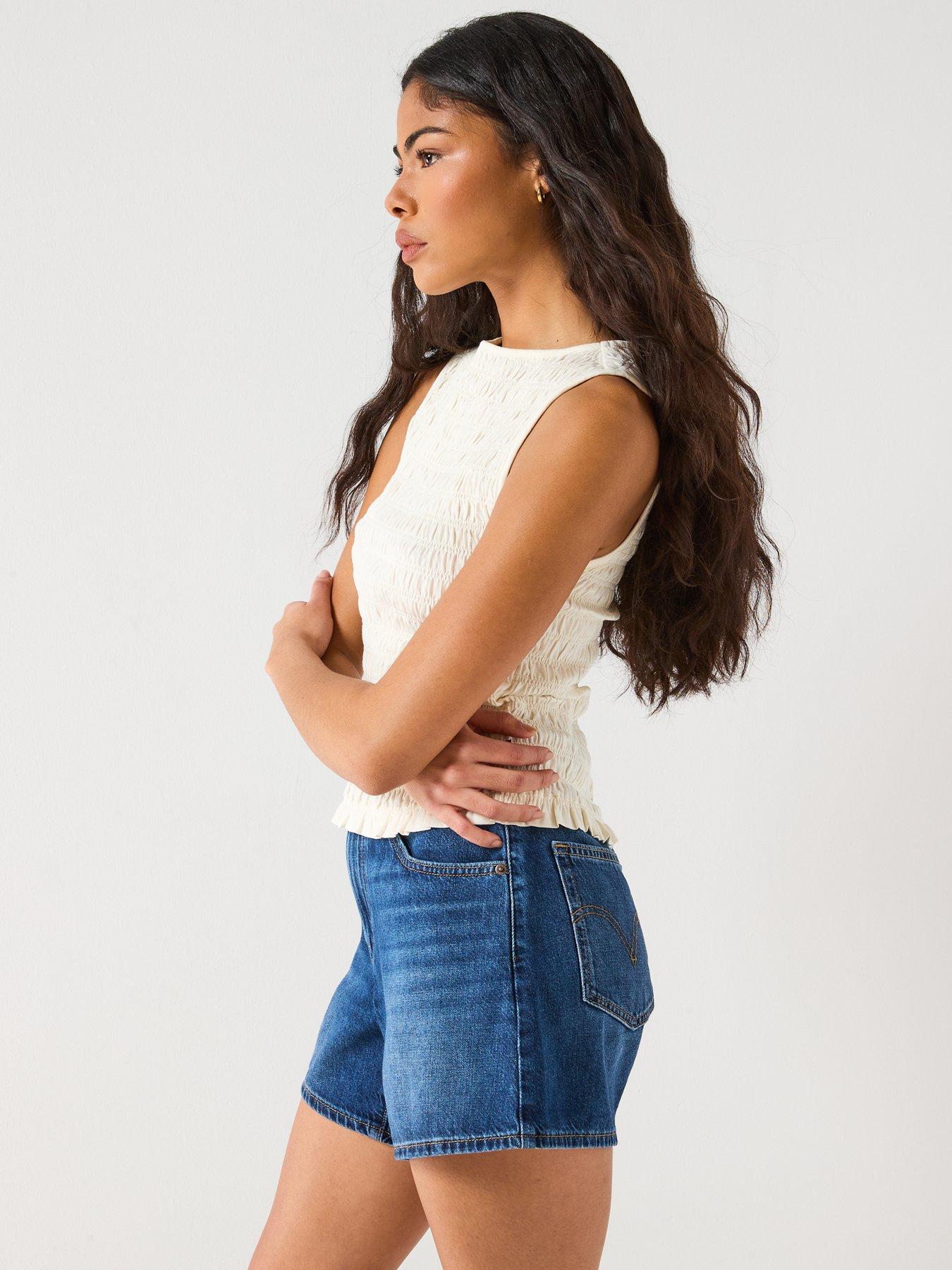 Image 4 of 6 of Levi's Bella Smocked Top - White