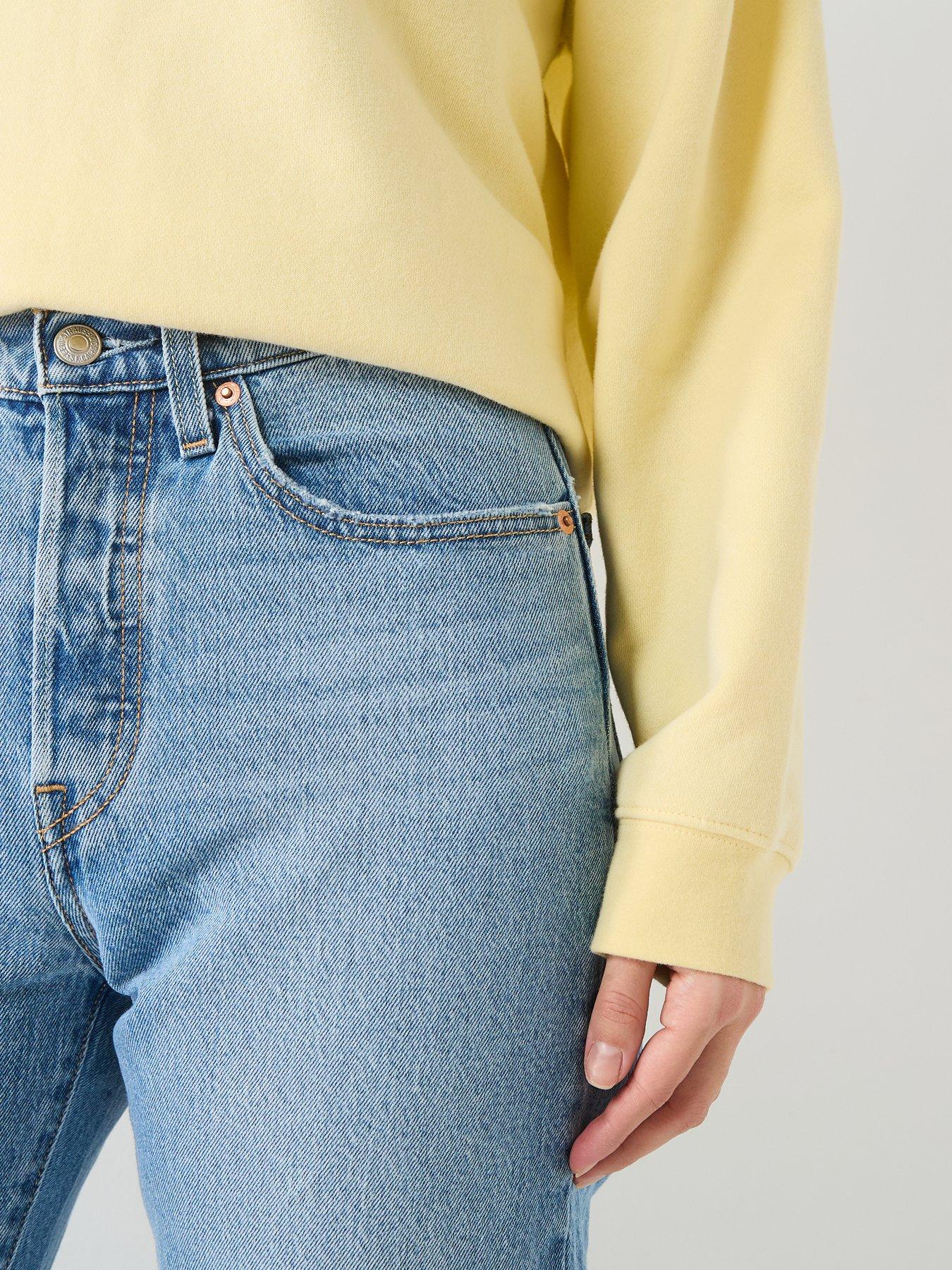 Image 5 of 6 of Levi's 501 Crop
